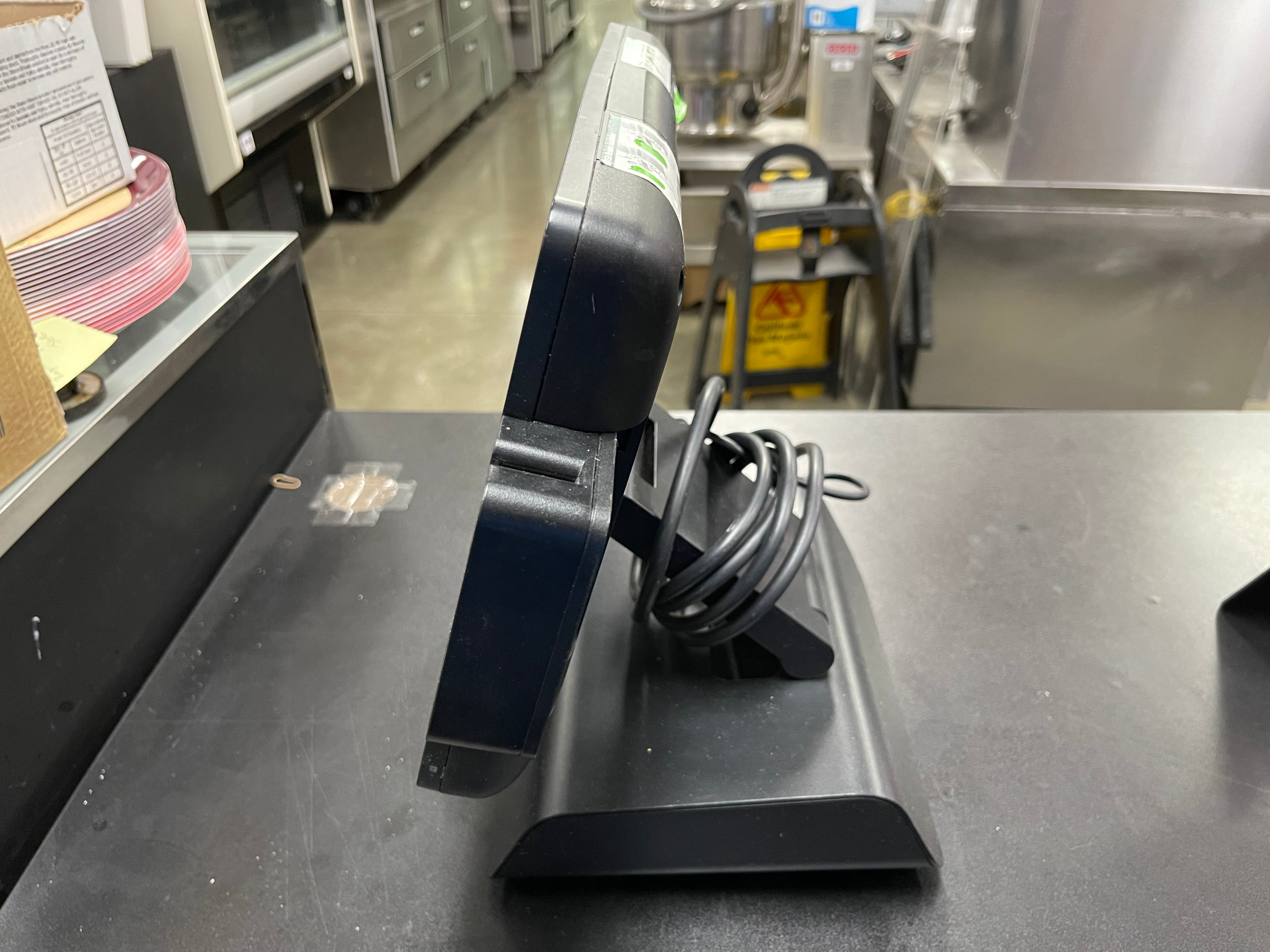 Used HP RP2 Retail POS System Model 2000 - HLR