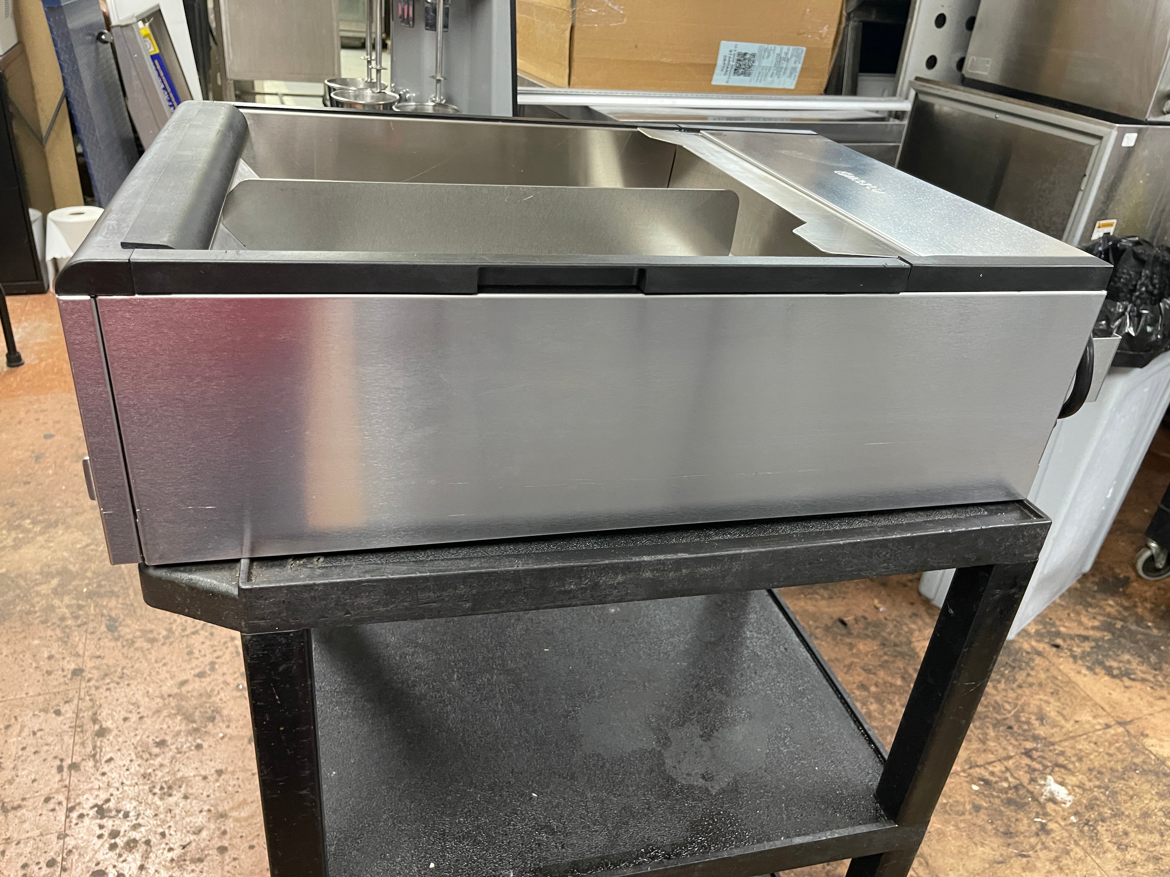 Used Merco MCG1827NNN CrispyMax Crisp & Ready Dump Station Warmer - 120V W01