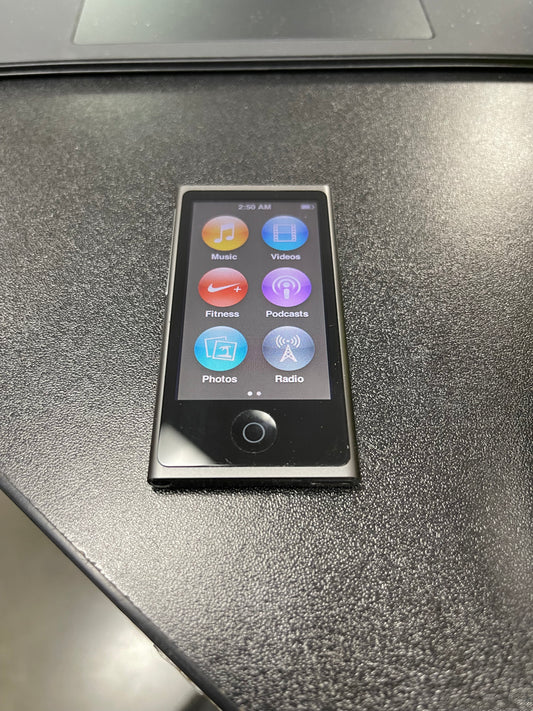 Apple iPod Nano 7th Generation 16GB mp3 Player - Gray