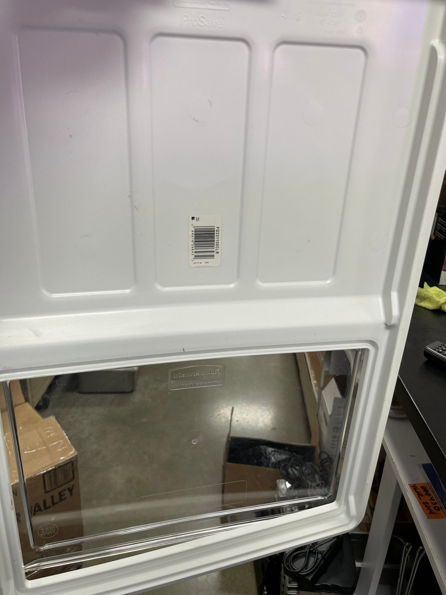 New Rubbermaid FOOD BOX PROSAVE® SLIDING LID FOR 26" X 18" CLEAR - Falcon Restaurant Supply - 3