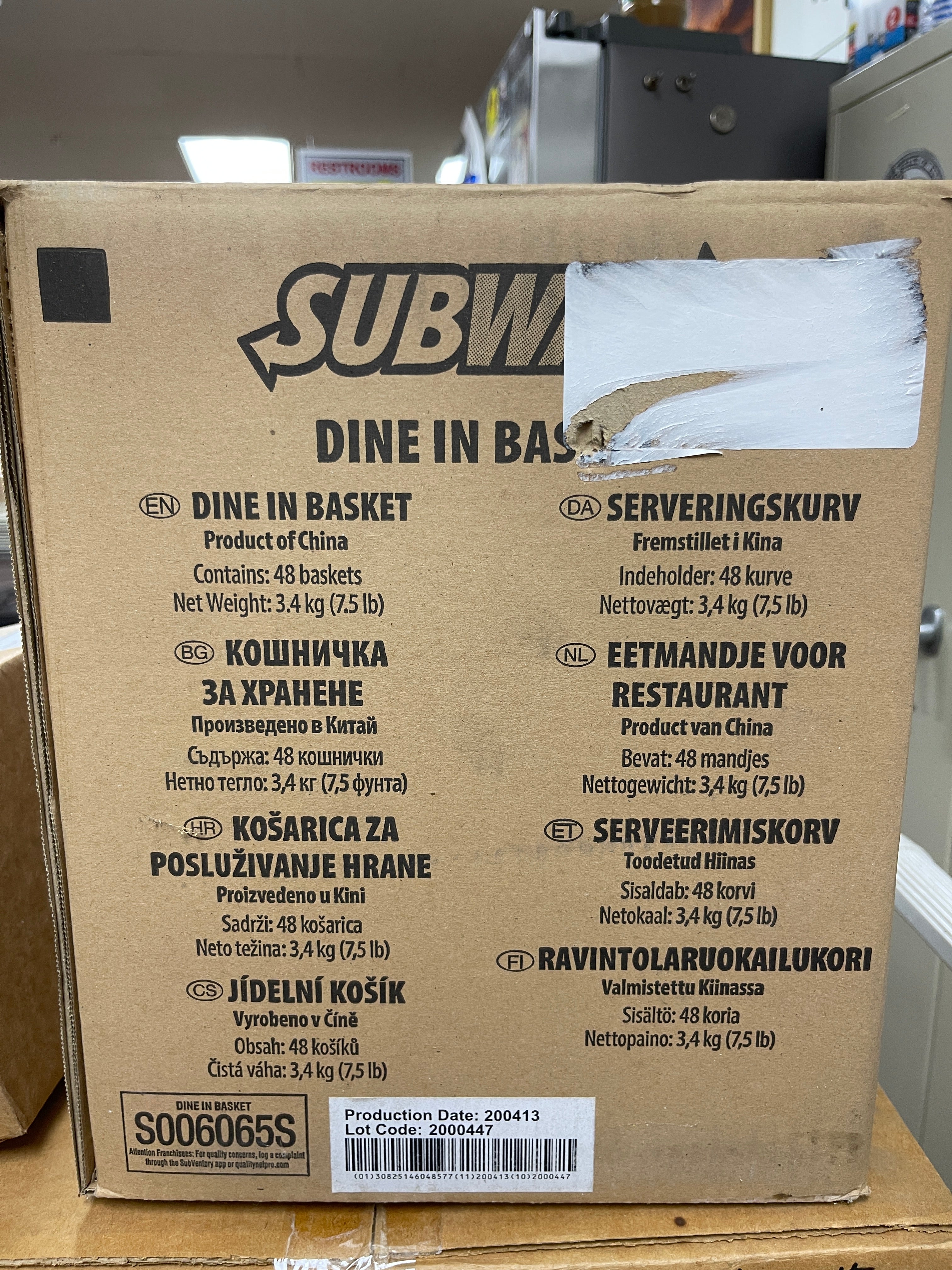 New Case of 48 Subway Green Oval Plastic Food Serving Baskets 12"x 9"