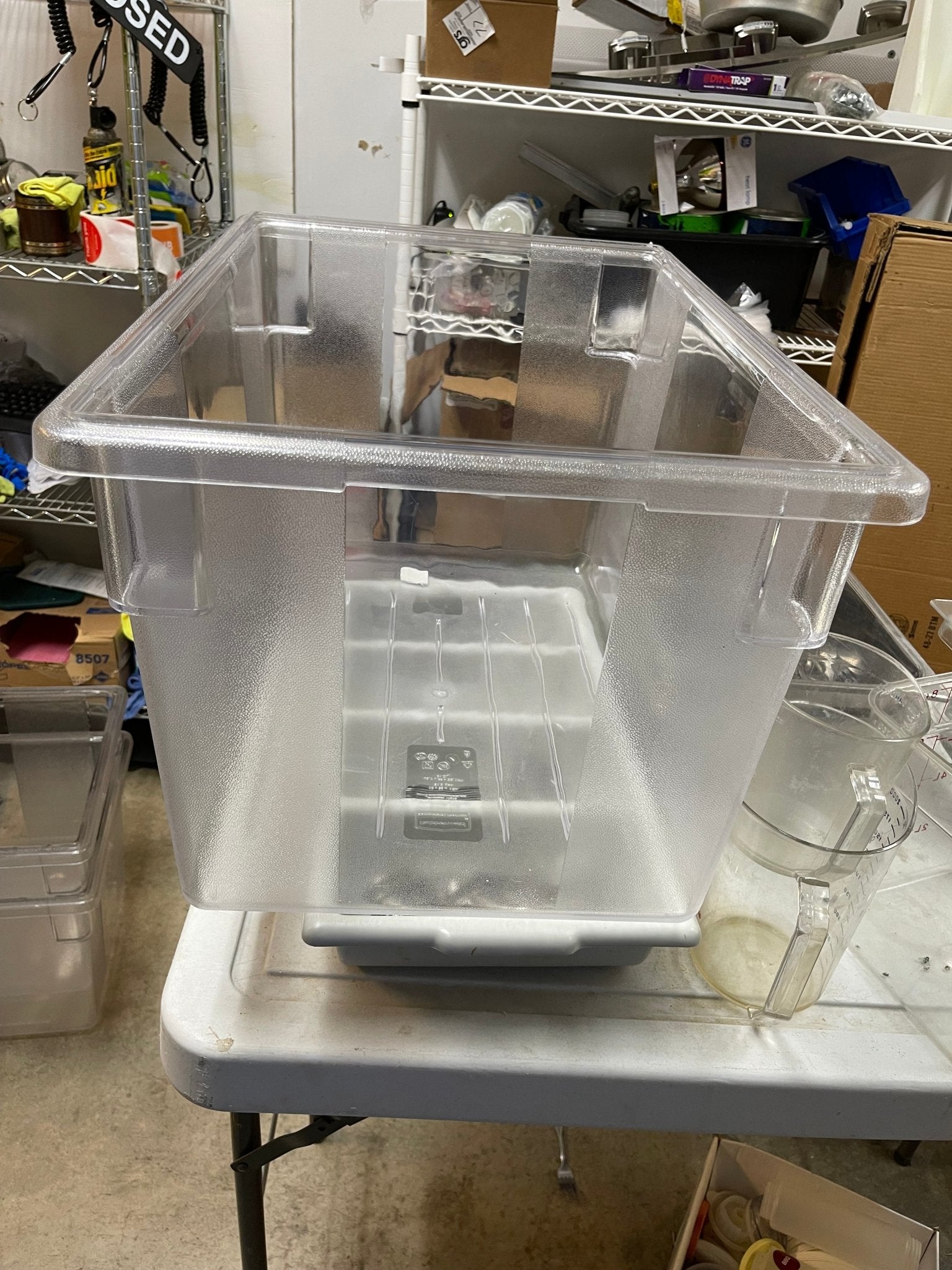 New Rubbermaid Commercial 21 - 1/2 gallon Clear PolyCarbonate Food/Tote Box - Falcon Restaurant Supply - 2