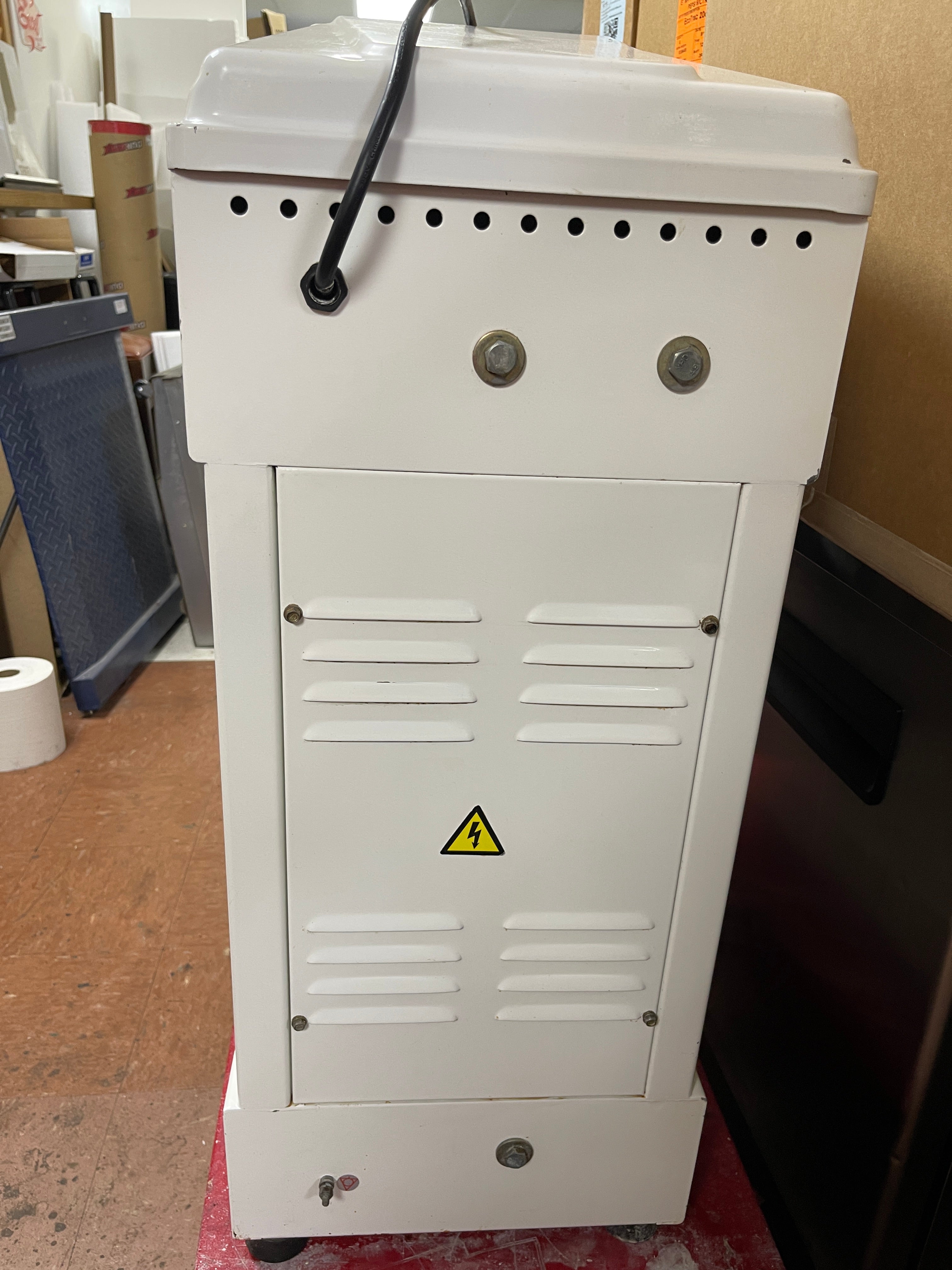 Used Estella SM60 60 Qt. / 88 lb. Two-Speed Spiral Dough Mixer 220V, 4 HP - COZ