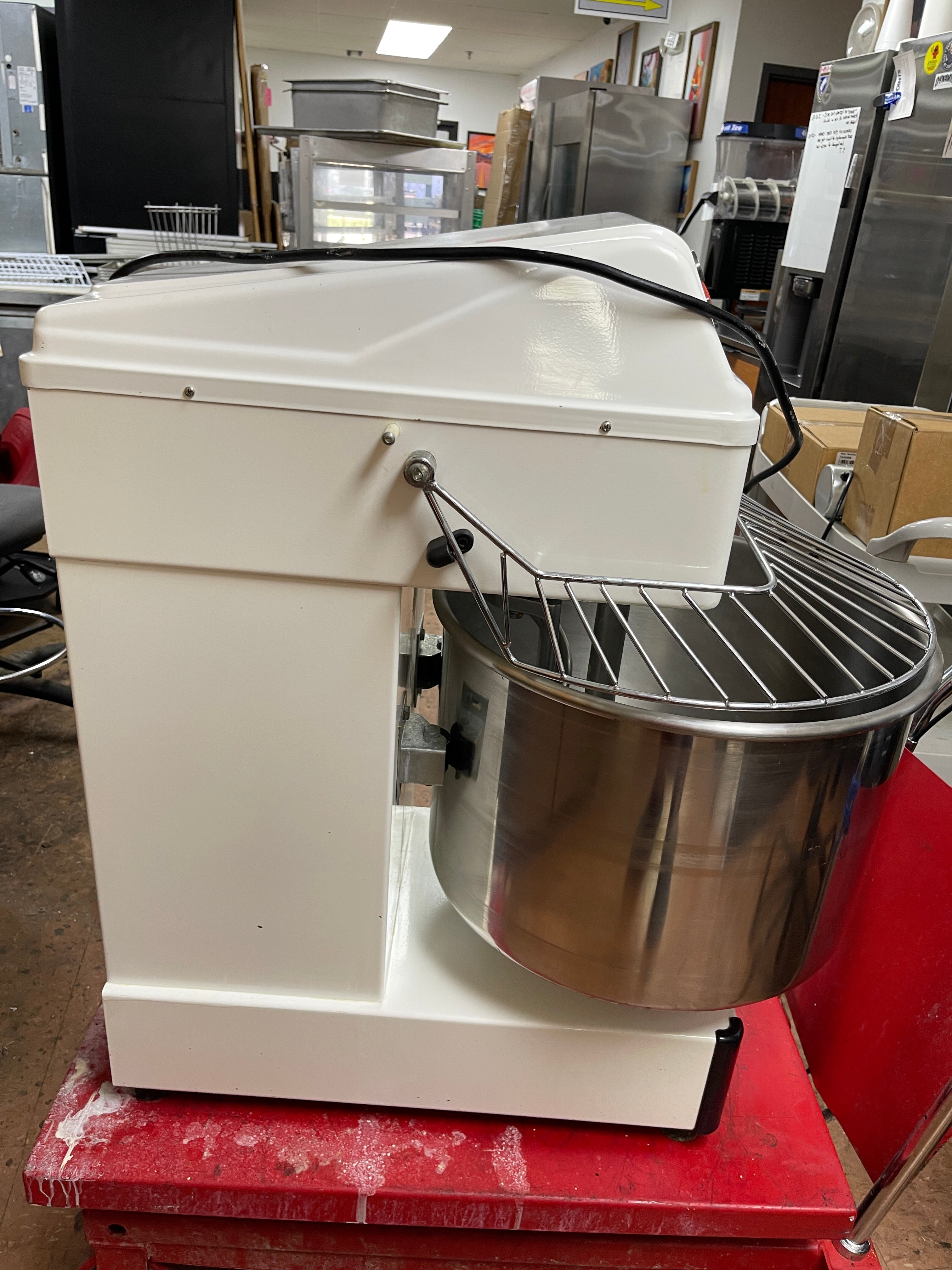 Used Estella SM60 60 Qt. / 88 lb. Two-Speed Spiral Dough Mixer 220V, 4 HP - COZ