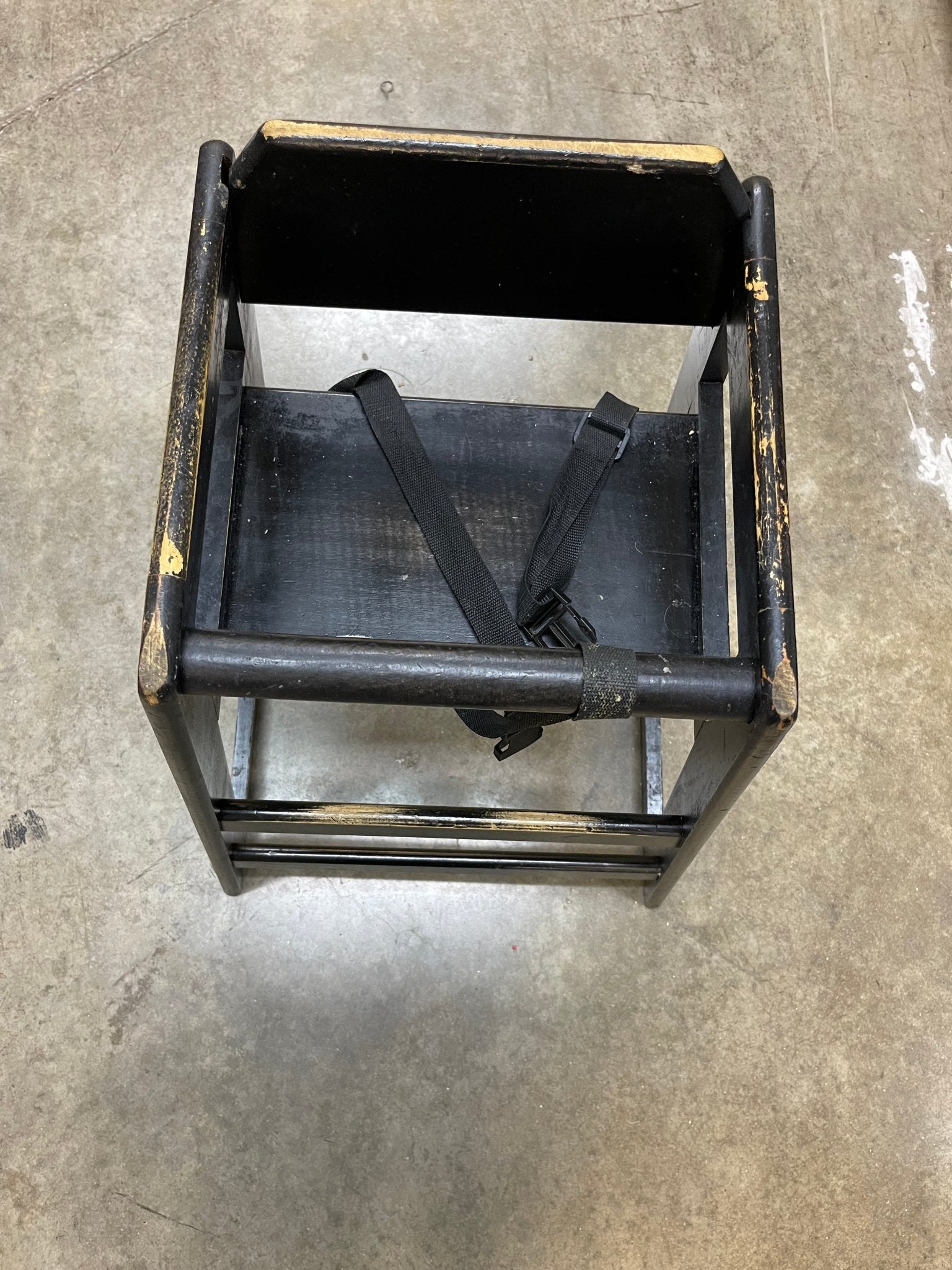 Used Kids Wooden Restaurant Stackable High Chair - Falcon Restaurant Supply - 2