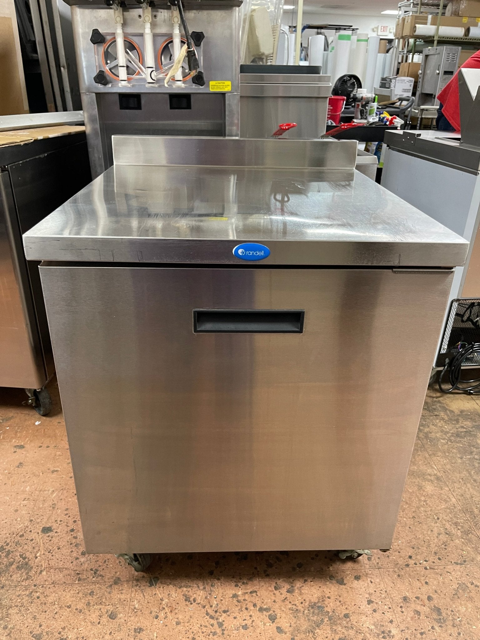 Used 27" Randell 9402-290 Work Top Refrigerator 5.7 cu ft 115V - JD