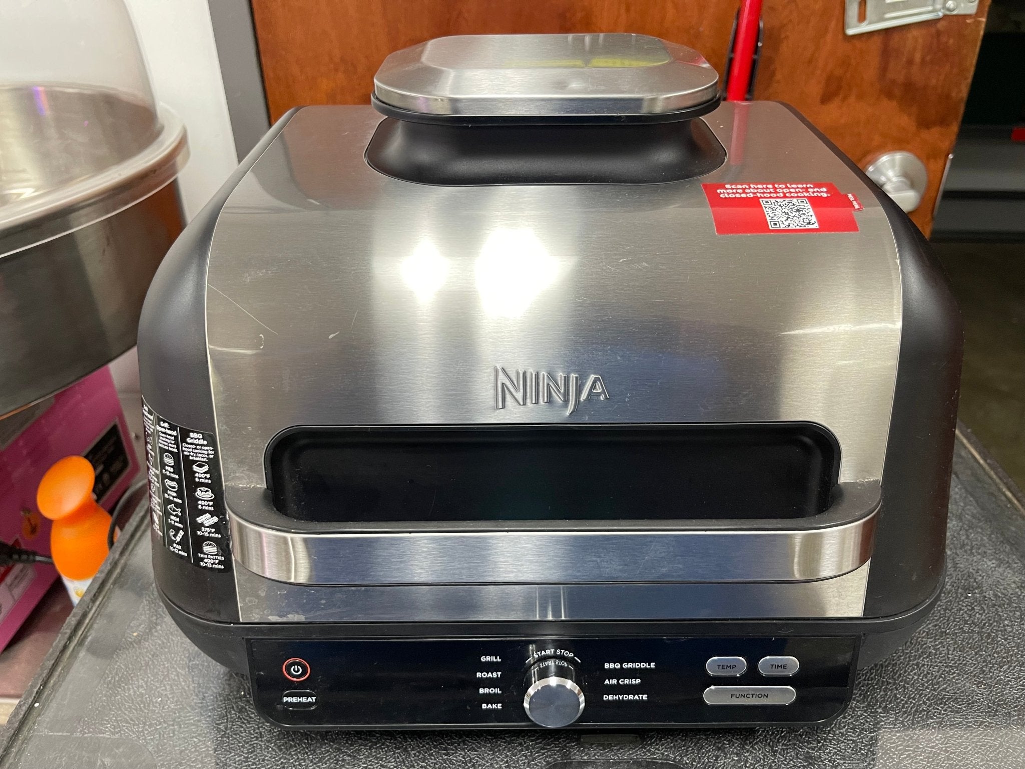 Used Ninja Foodi XL 7 - in - 1 Electric Indoor Grill Combo 120V - Falcon Restaurant Supply - 1