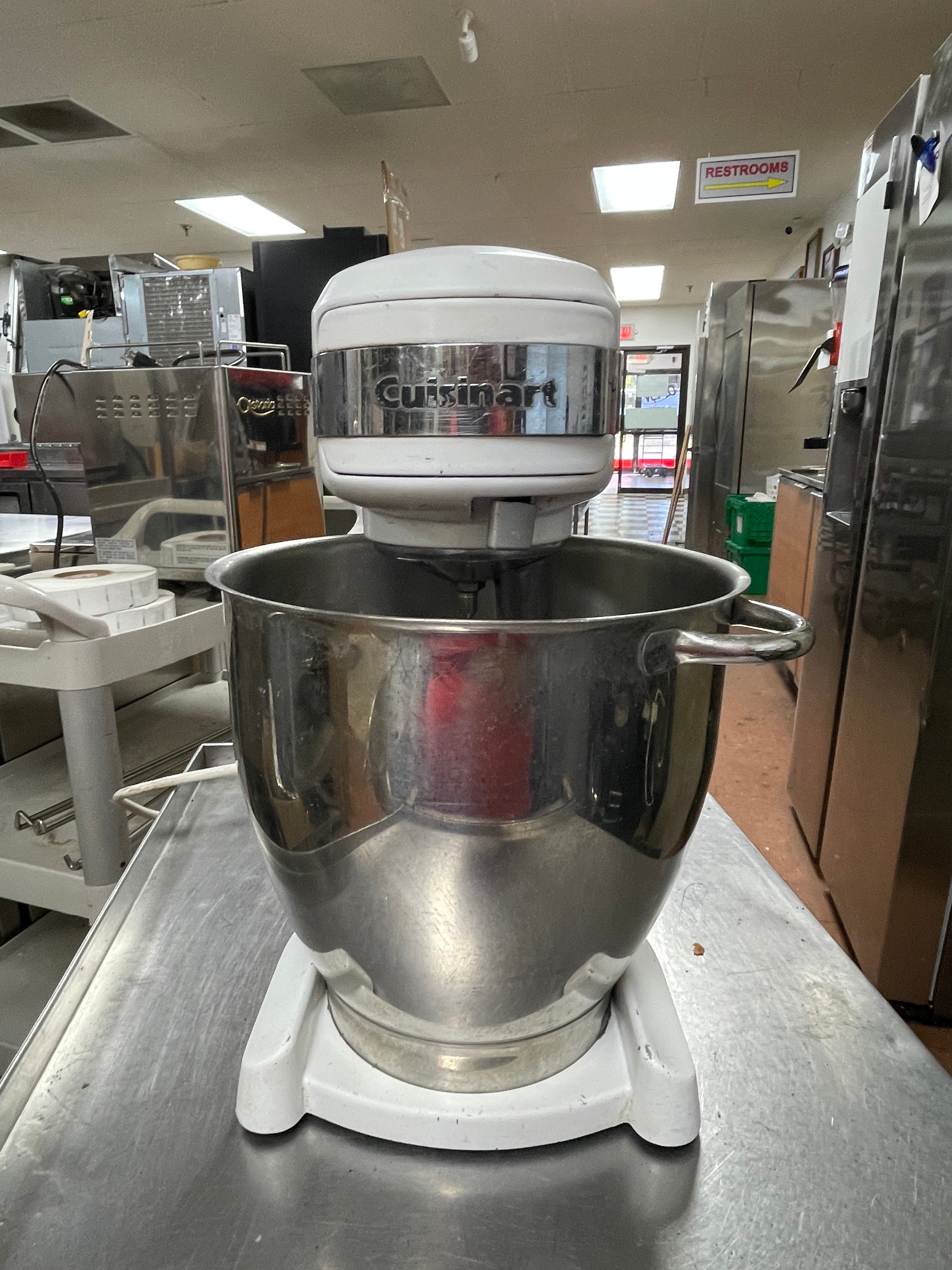 Cuisinart SM-55 5.5 Quart Electric Stand Mixer, White Chrome 120V - JD