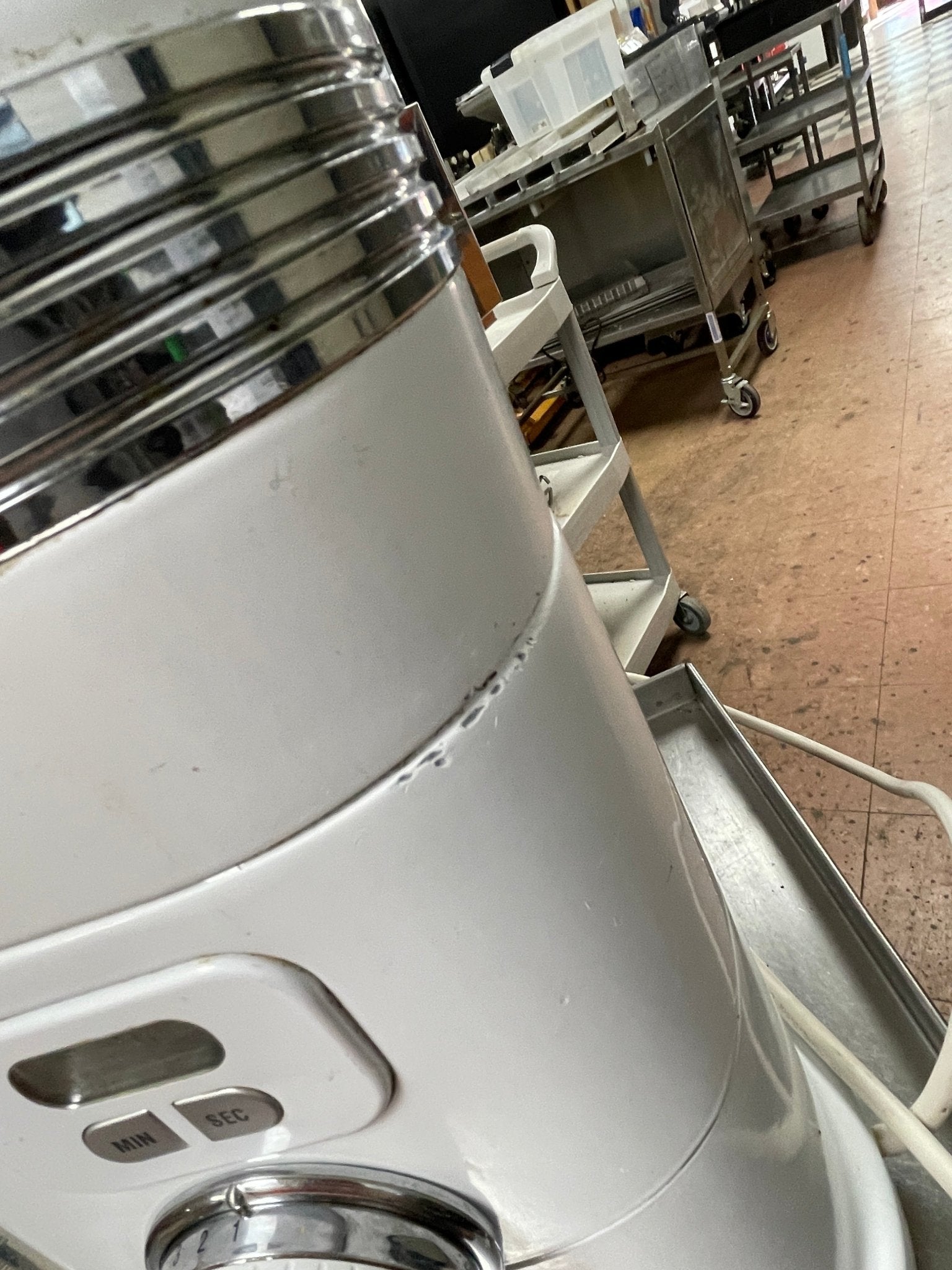 Cuisinart SM - 55 5.5 Quart Electric Stand Mixer, White Chrome 120V - JD - Falcon Restaurant Supply - 9