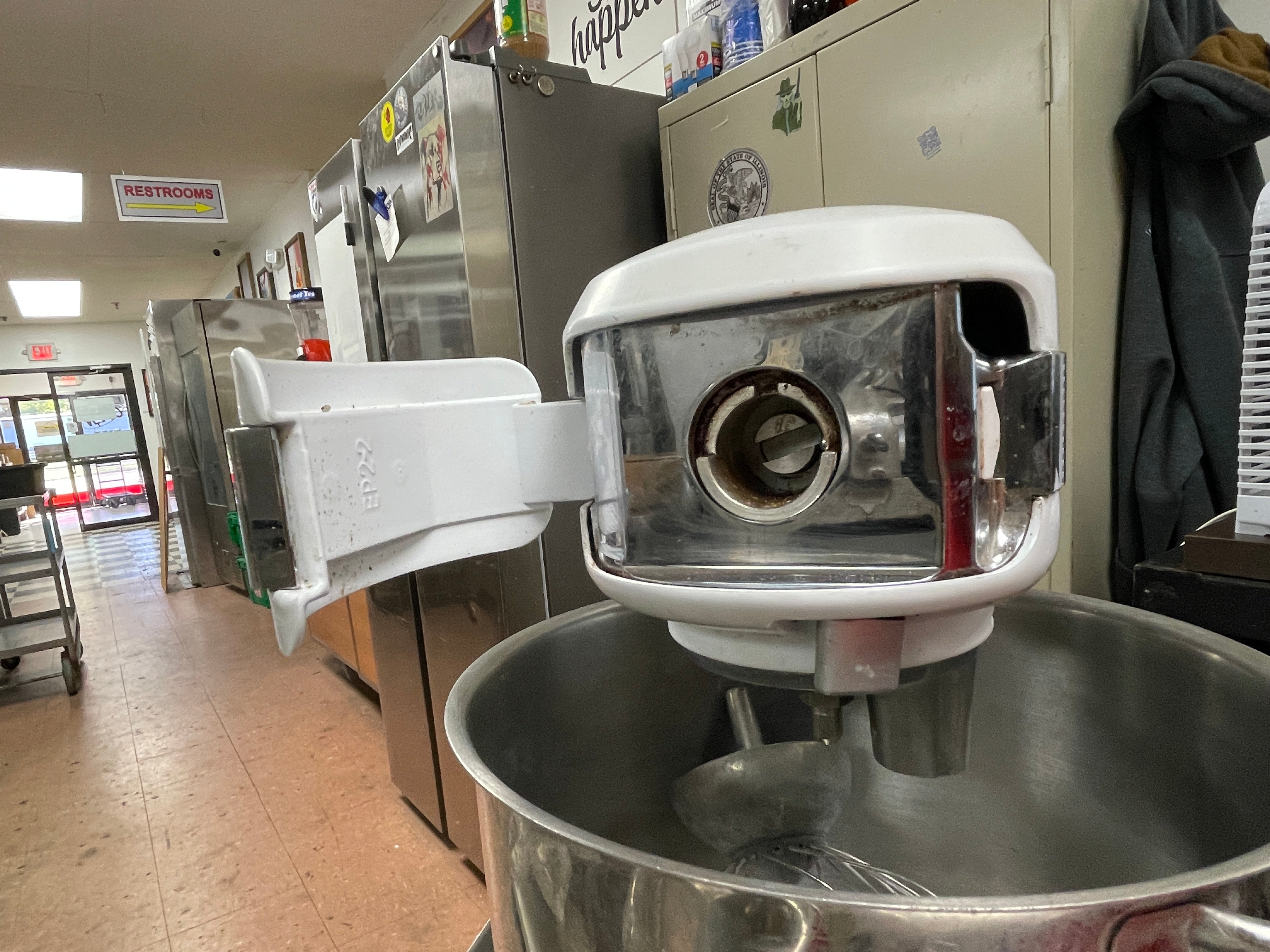 Cuisinart SM-55 5.5 Quart Electric Stand Mixer, White Chrome 120V - JD