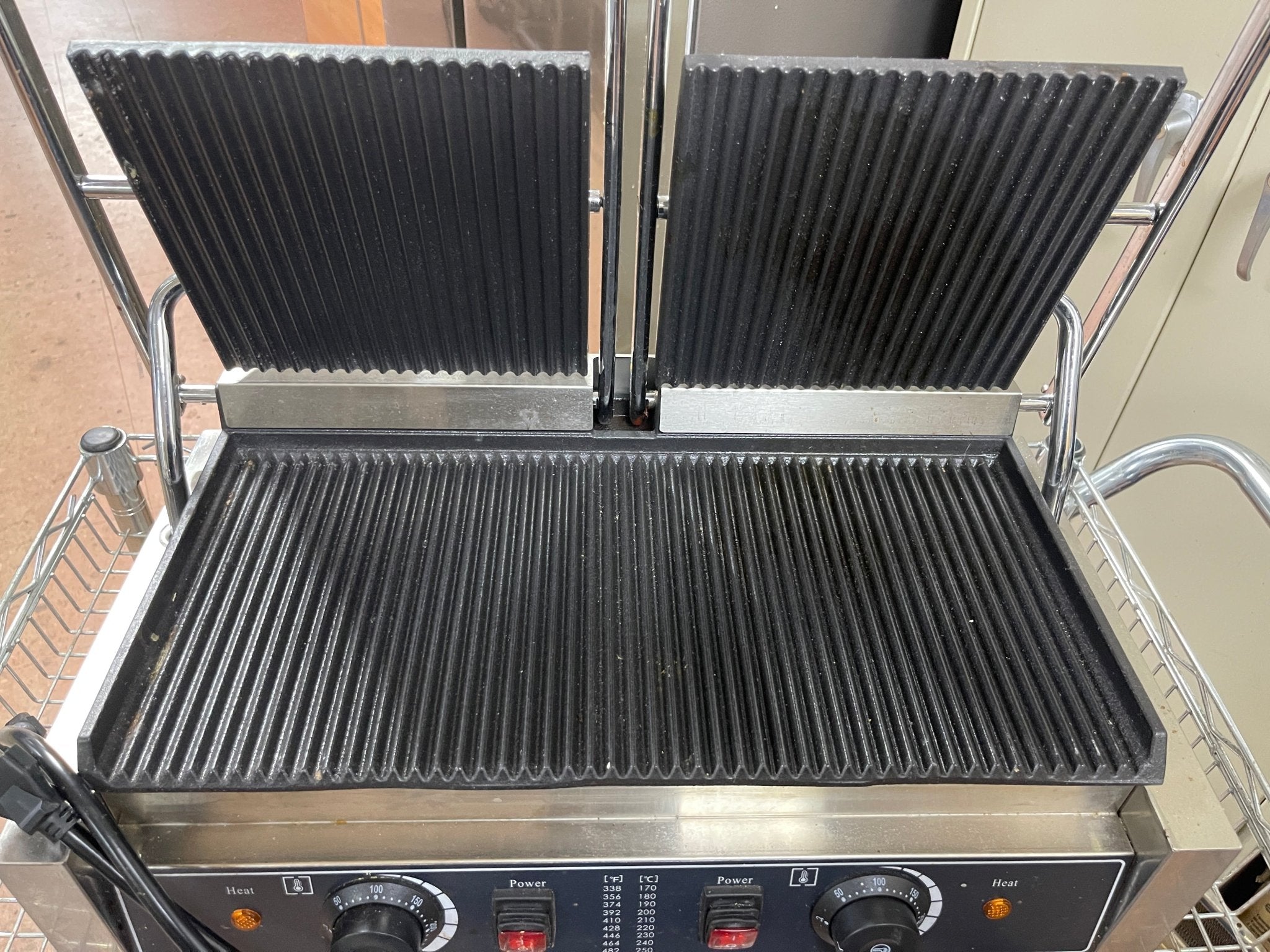 Used Electric Full Grooved Panini Sandwich Double Press Grill 110V As - is - Falcon Restaurant Supply - 2