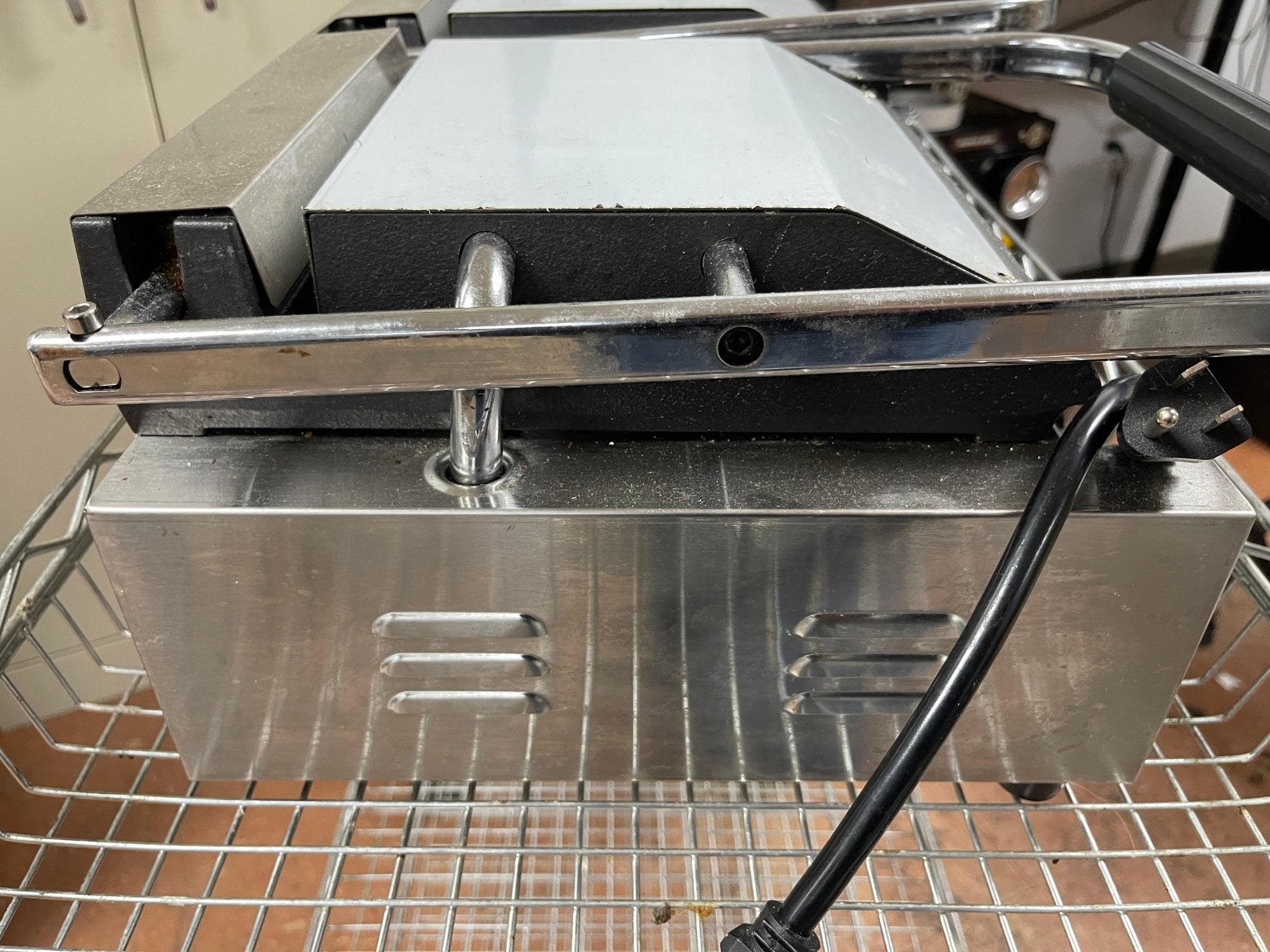 Used Electric Full Grooved Panini Sandwich Double Press Grill 110V As - is - Falcon Restaurant Supply - 3