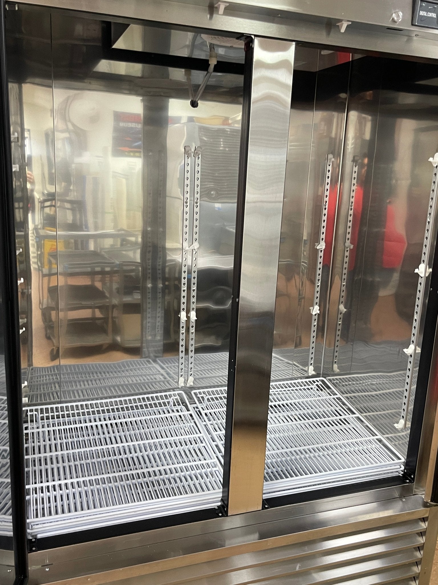 Used 54" Maxx Cold MCR - 49FDHC Stainless Two Section Reach In Refrigerator 120V - Falcon Restaurant Supply - 6