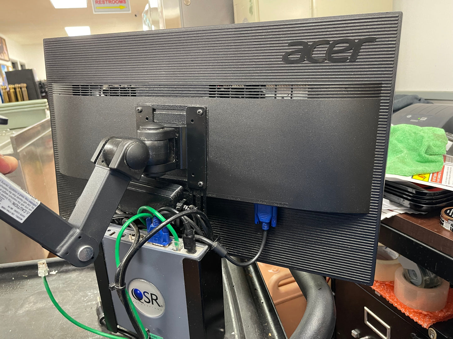 Used Acer V246HL Monitor with QSR xCeed Kitchen Controller and Wall Mount