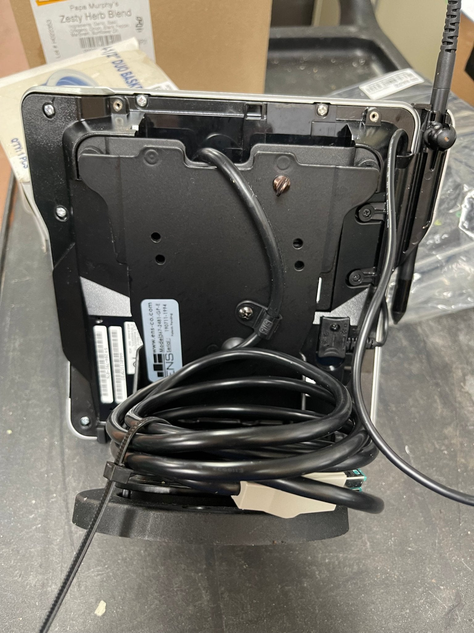 Used Verifone 367 - 2481 - GP - E Card Reader Terminal with Mount - Falcon Restaurant Supply - 3