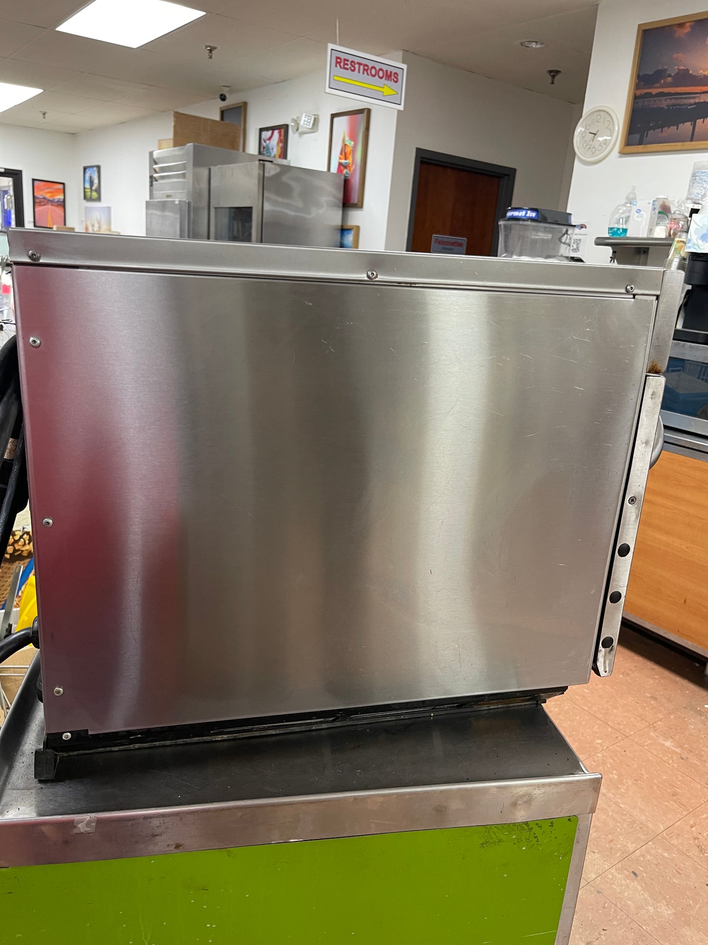 Used 2014 Amana Menumaster MXP22QT Accelerated Oven 220V - 1882Hrs