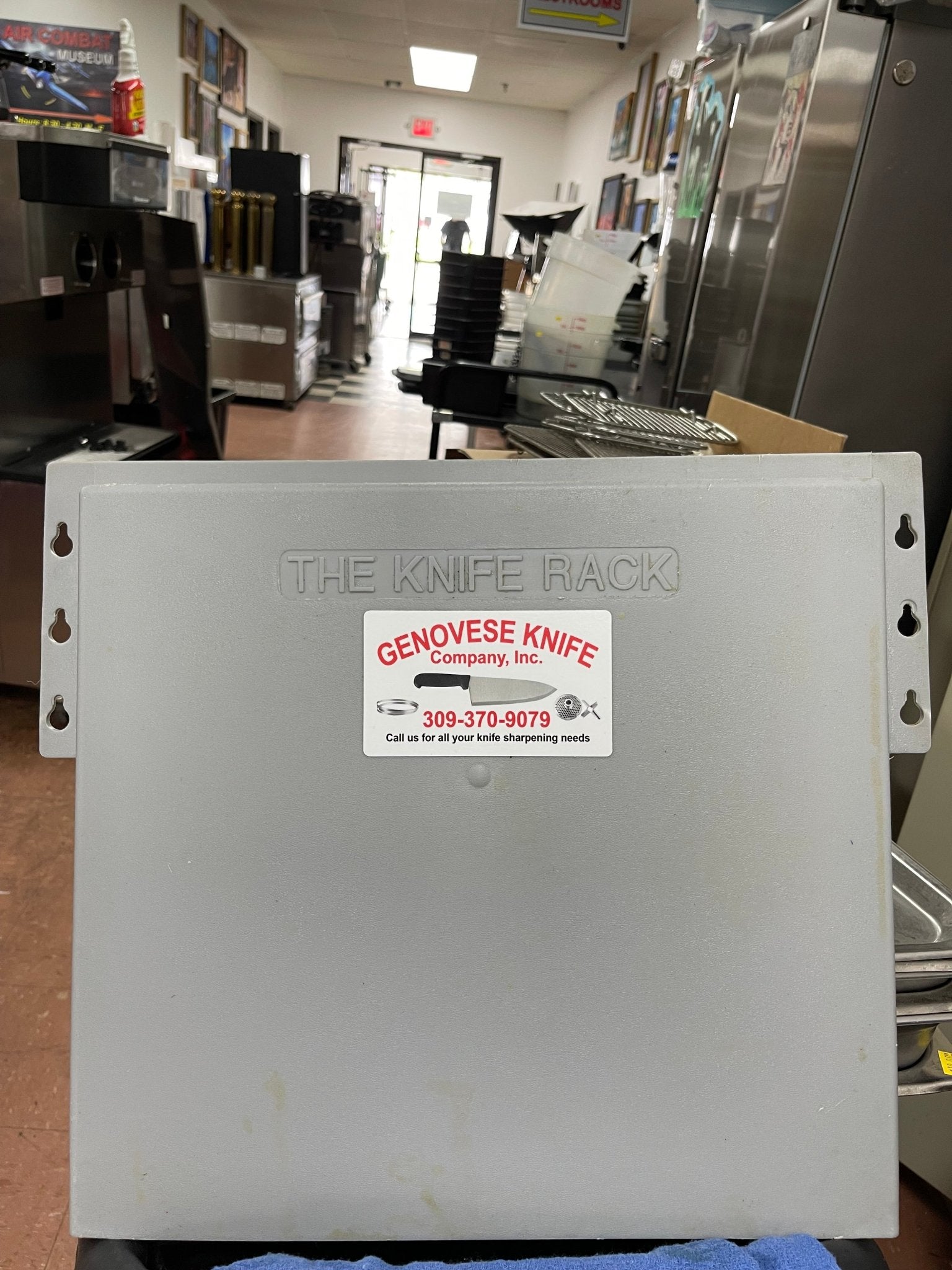 Used Wall Mounted Plastic Knife Storage Rack For Kitchen or Shops - Falcon Restaurant Supply - 1