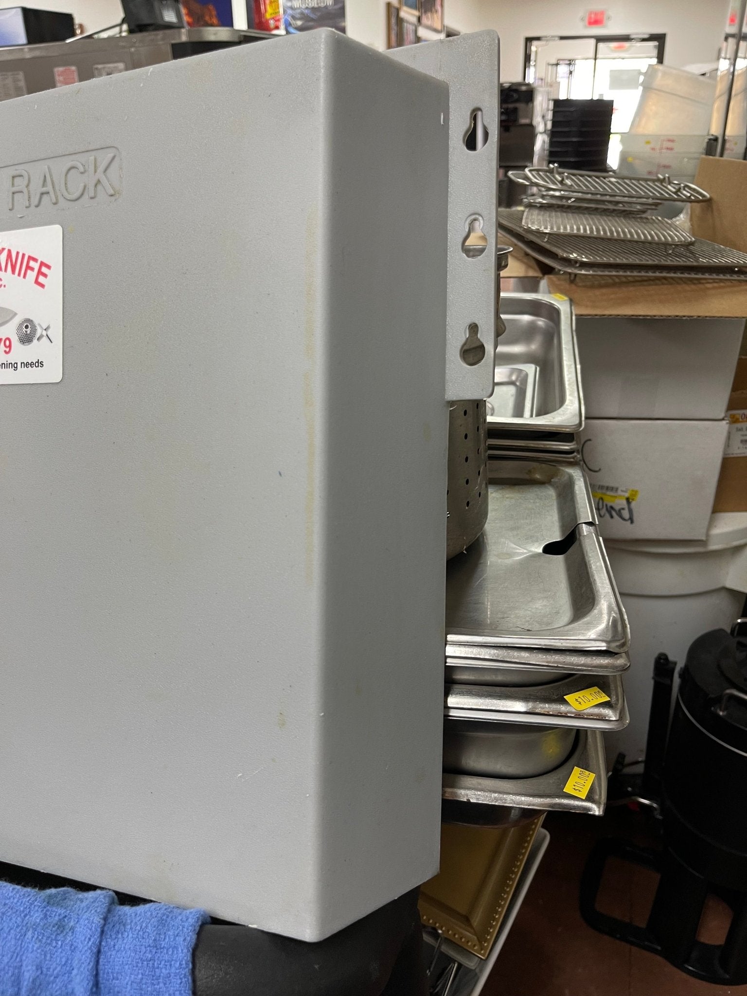 Used Wall Mounted Plastic Knife Storage Rack For Kitchen or Shops - Falcon Restaurant Supply - 2