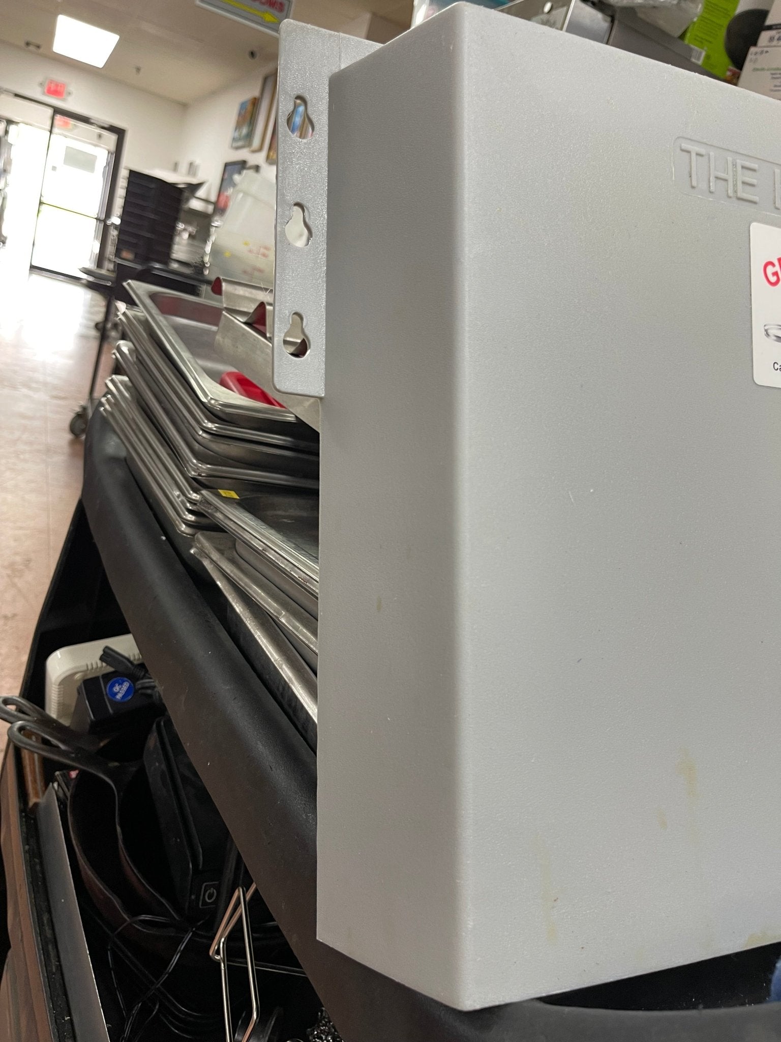 Used Wall Mounted Plastic Knife Storage Rack For Kitchen or Shops - Falcon Restaurant Supply - 3