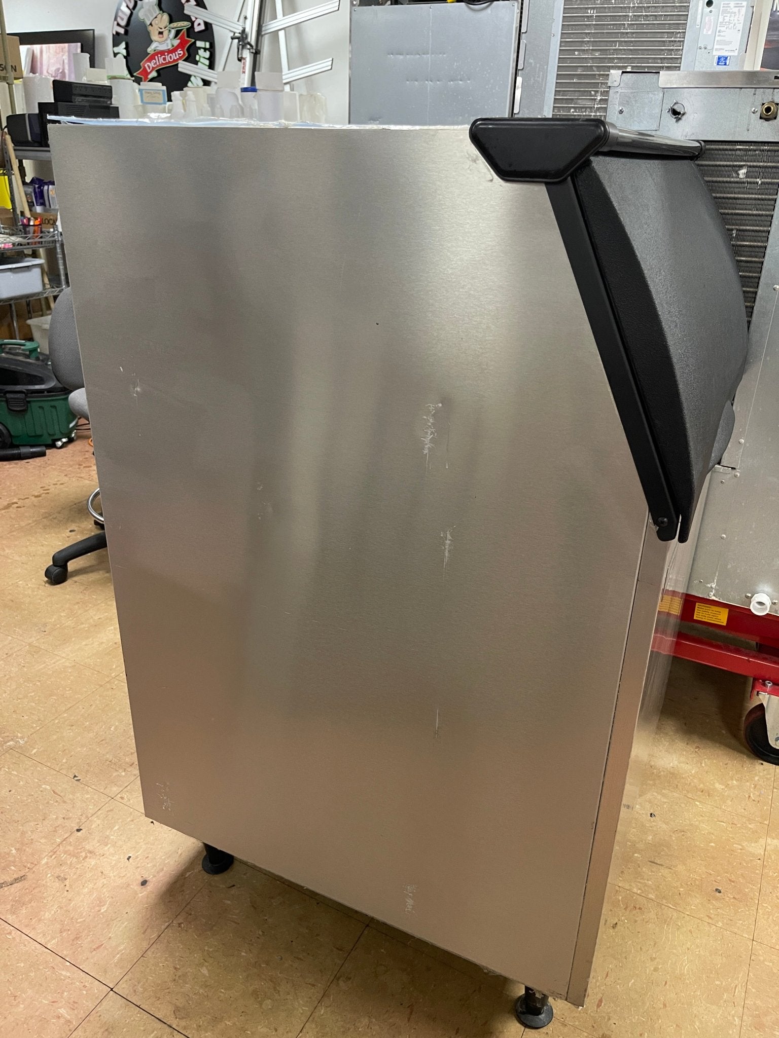 Used Ice - O - Matic B55PS Ice Machine Storage Bin - 510lb - Falcon Restaurant Supply - 3