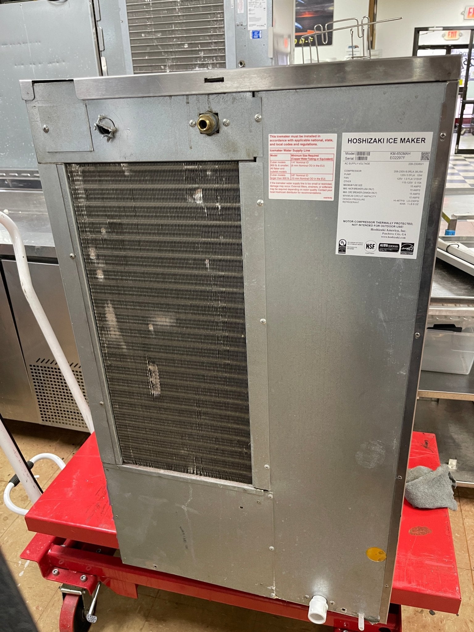 Used Hoshizaki KM - 650MAH Crescent Cube Ice Machine 661lb/24hr Air Cooled 208 - 230v - Falcon Restaurant Supply - 8