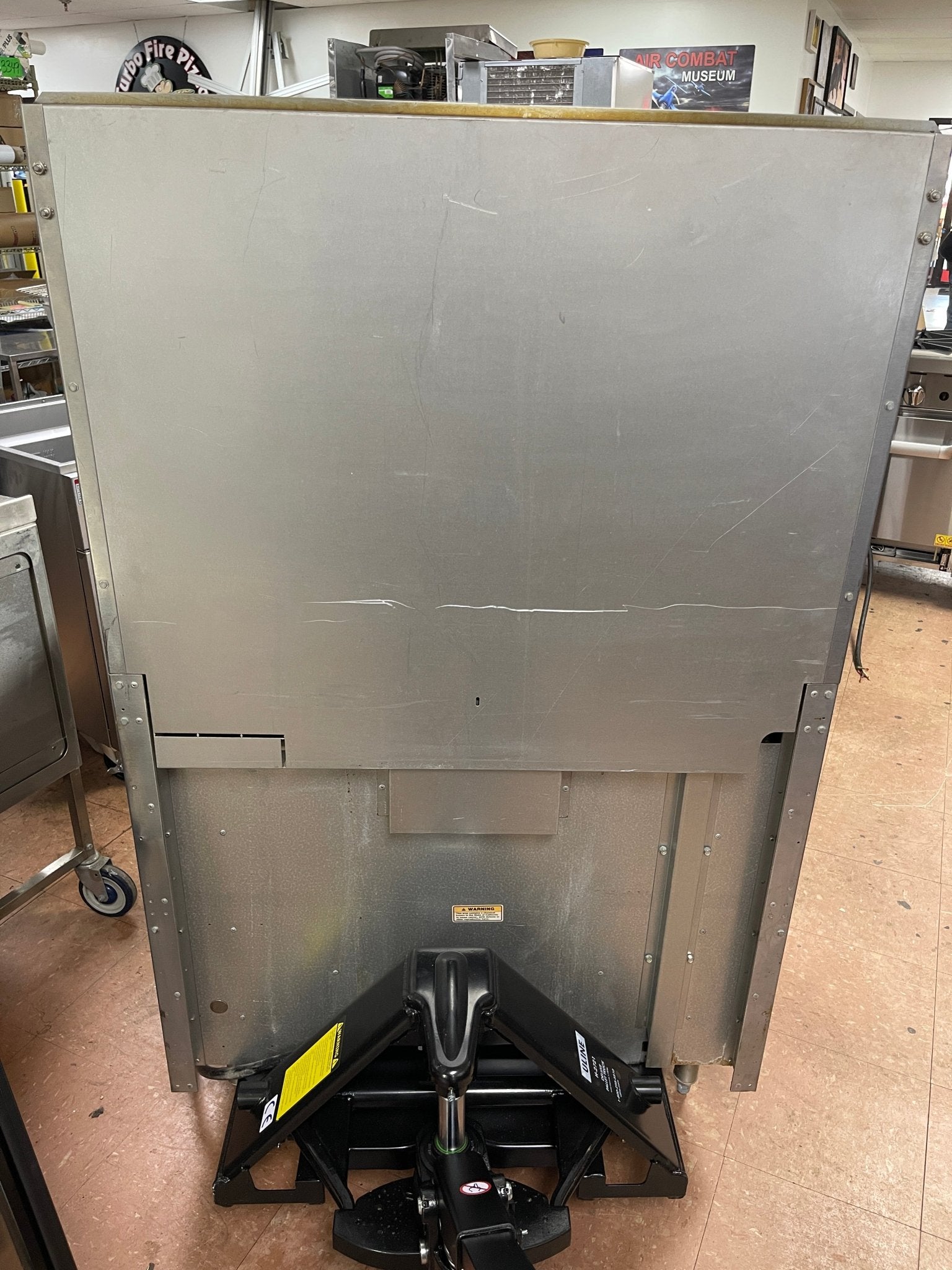 Used 36" Vulcan Commercial 6 Burner Electric Range with Oven 208V 1PH - Falcon Restaurant Supply - 5