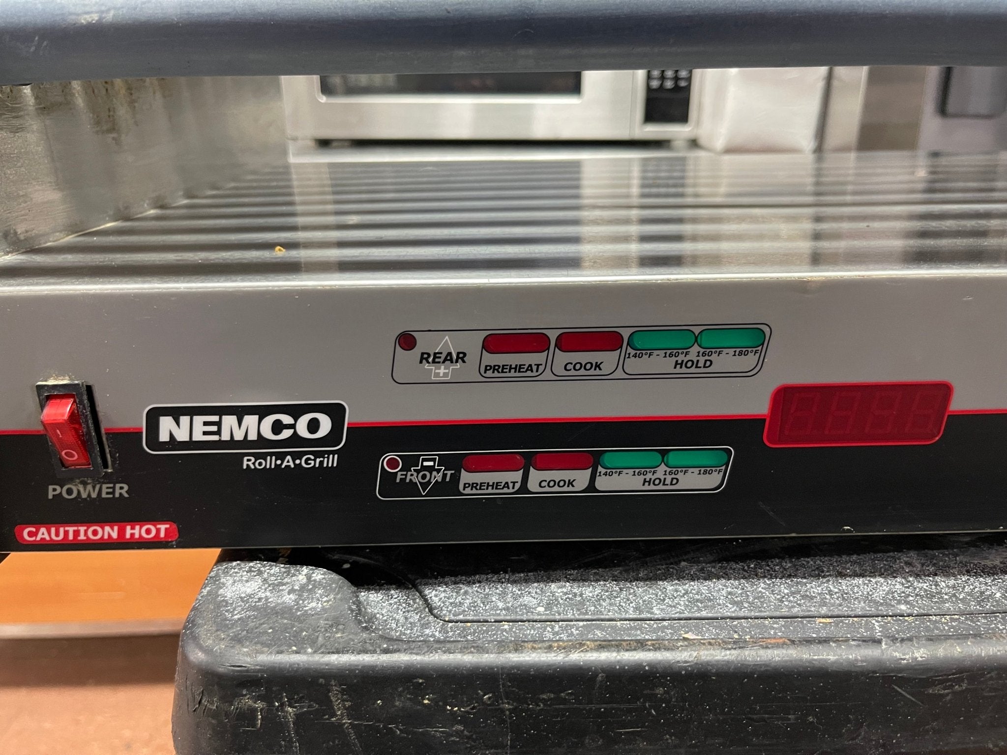 Used Nemco 8250SX-SLT Digital Hot Dog Roller Grill 50 Hot Dog Capacity 120V AS IS