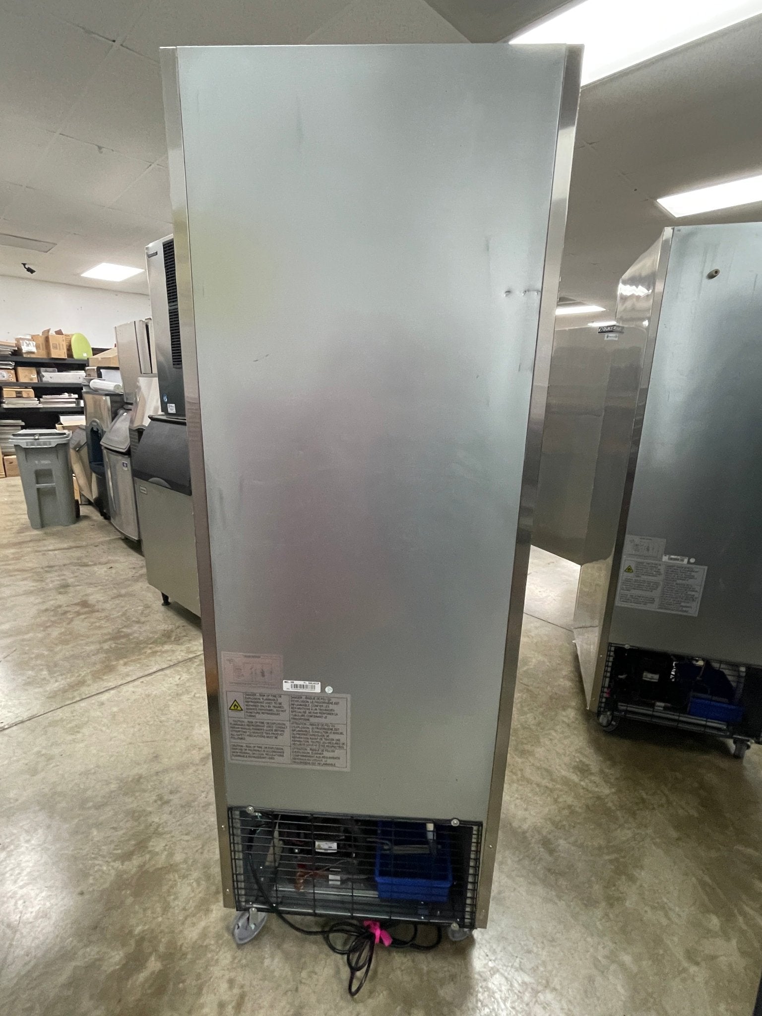 Used Dukers D28R Stainless Steel Single Solid Door Commercial Reach - in Refrigerator - Falcon Restaurant Supply - 5