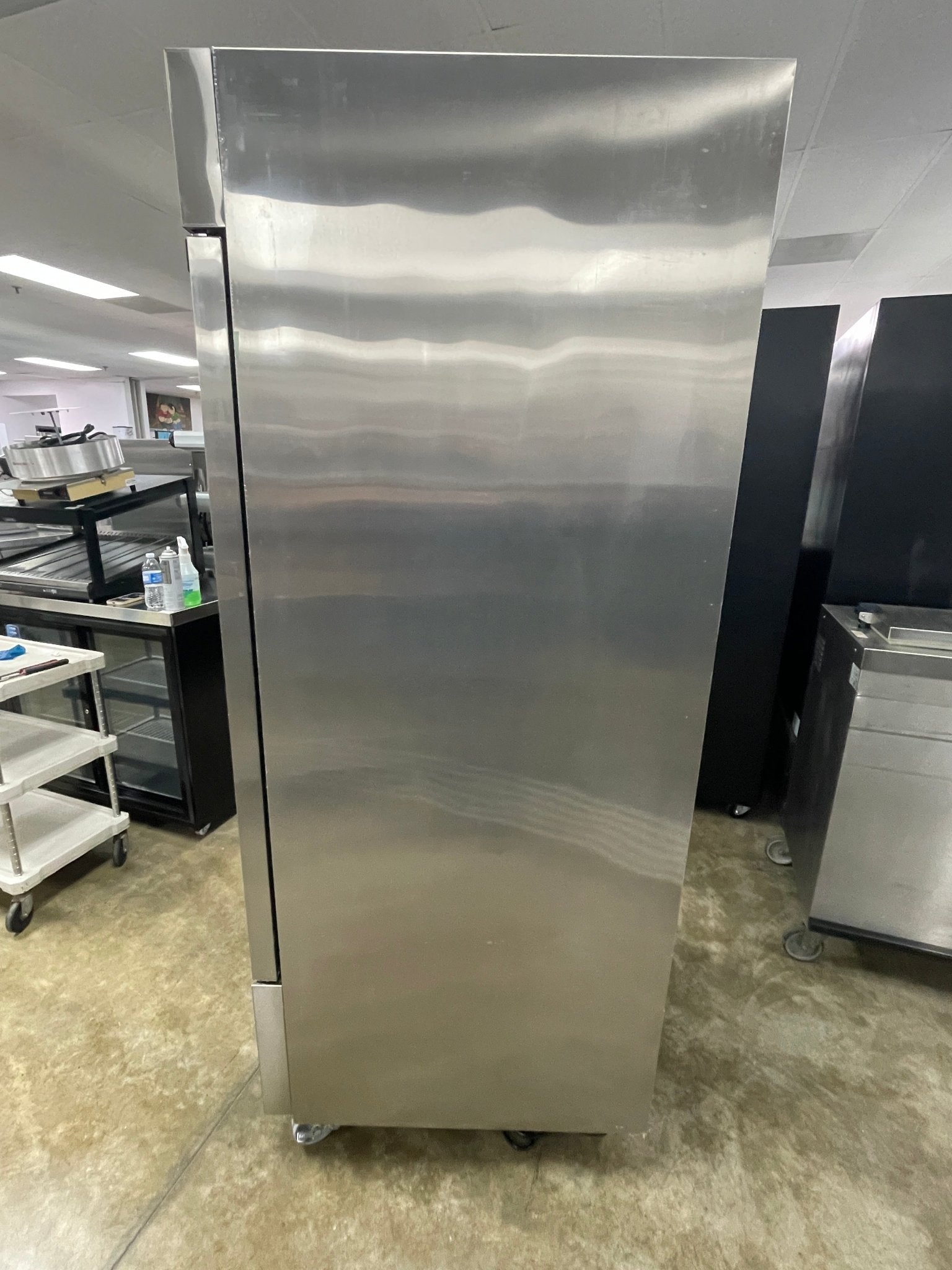 Used Dukers D28F Stainless Steel Single Solid Door Commercial Reach - in Freezer - Falcon Restaurant Supply - 2