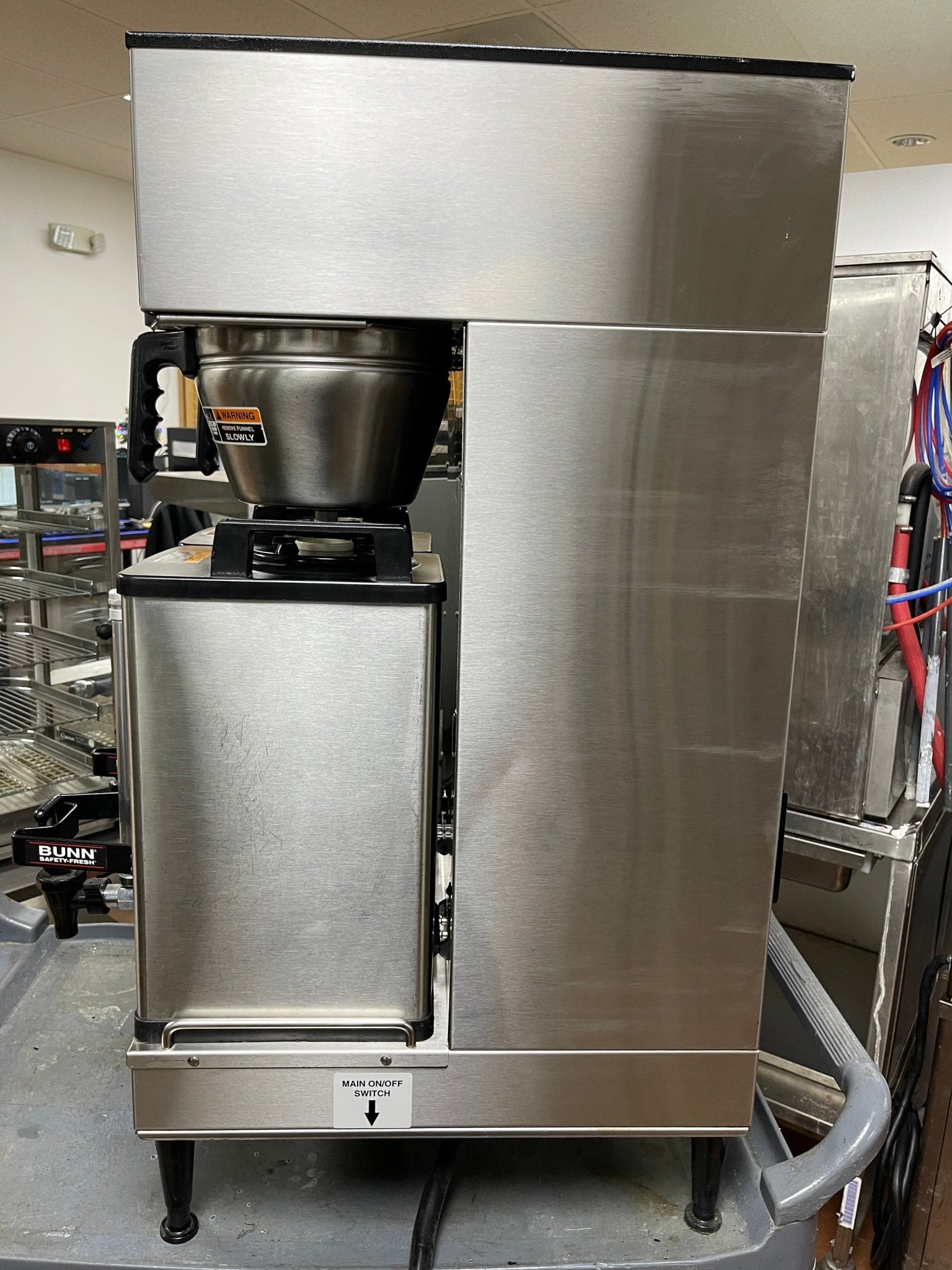 Used Bunn BrewWISE Dual Coffee Brewer Maker at Falcon Restaurant Supply