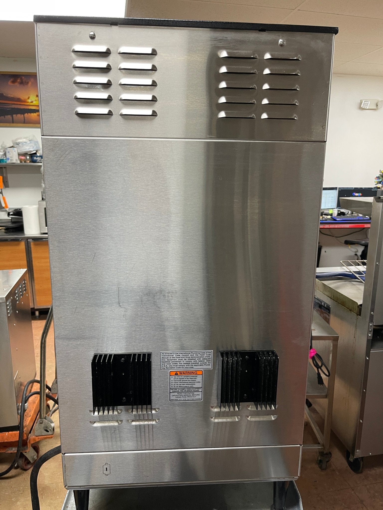 Used Bunn BrewWISE Dual Coffee Brewer Maker at Falcon Restaurant Supply - Back of Maker