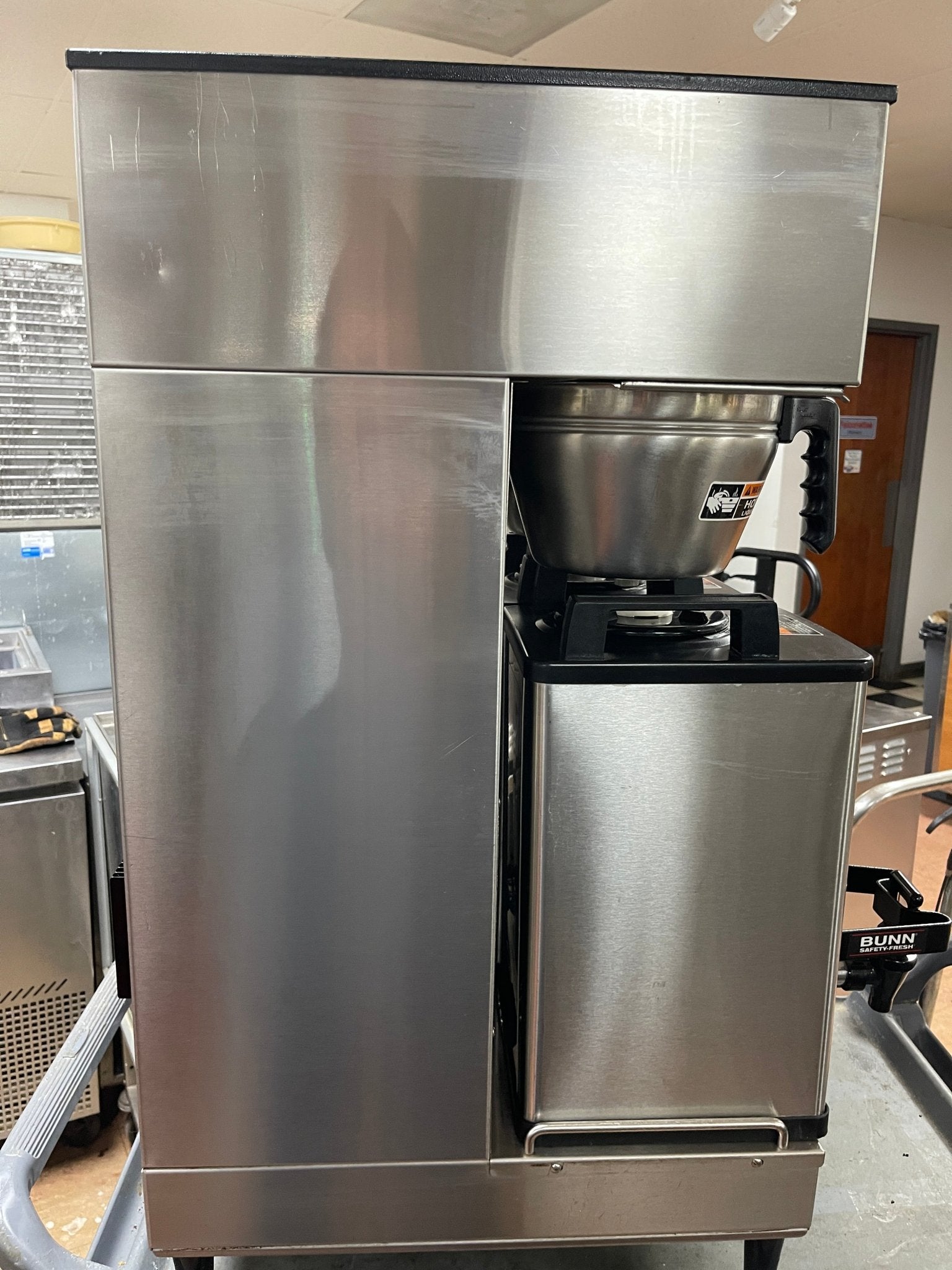 Used Bunn BrewWISE Dual Coffee Brewer Maker at Falcon Restaurant Supply - Side of Maker