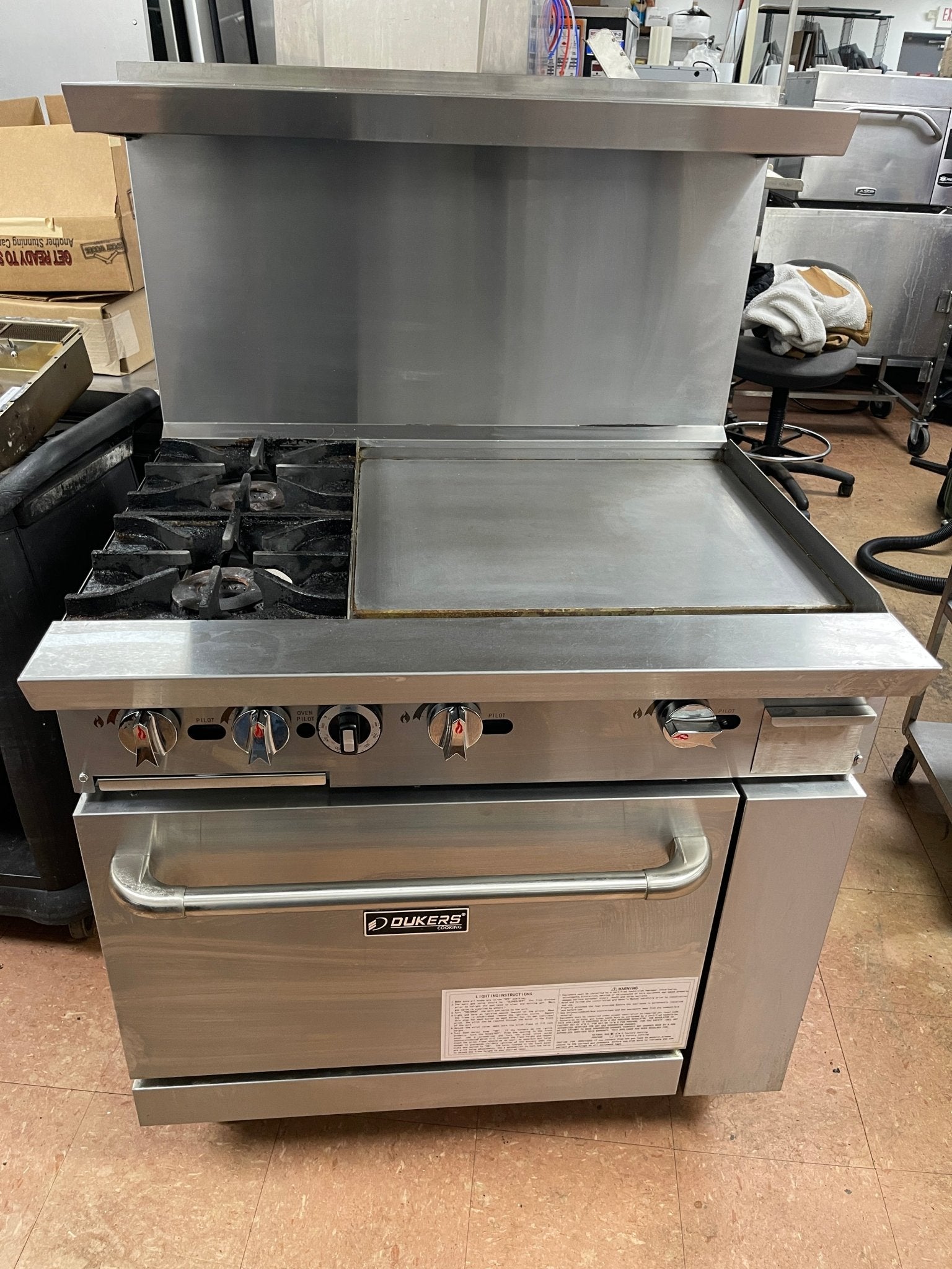 Used 36" Dukers DCR36 - 2B24GM Gas Range with 2 Burners & 24″ Flat Top Griddle - Falcon Restaurant Supply - 1