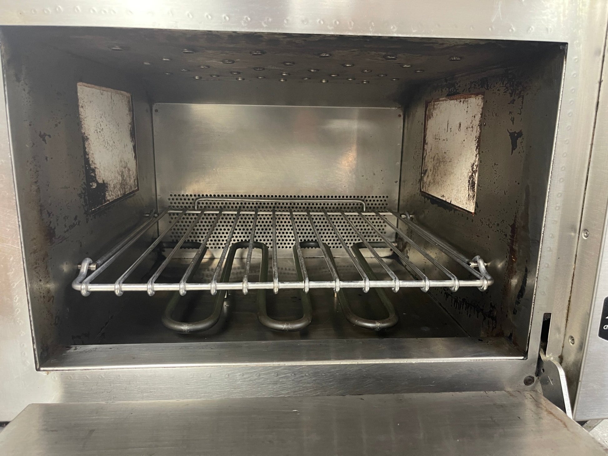 Used 2010 Amana AXP20QT Accelerated Oven 2359Hrs 204712 Cycles - 220V - Falcon Restaurant Supply - 2