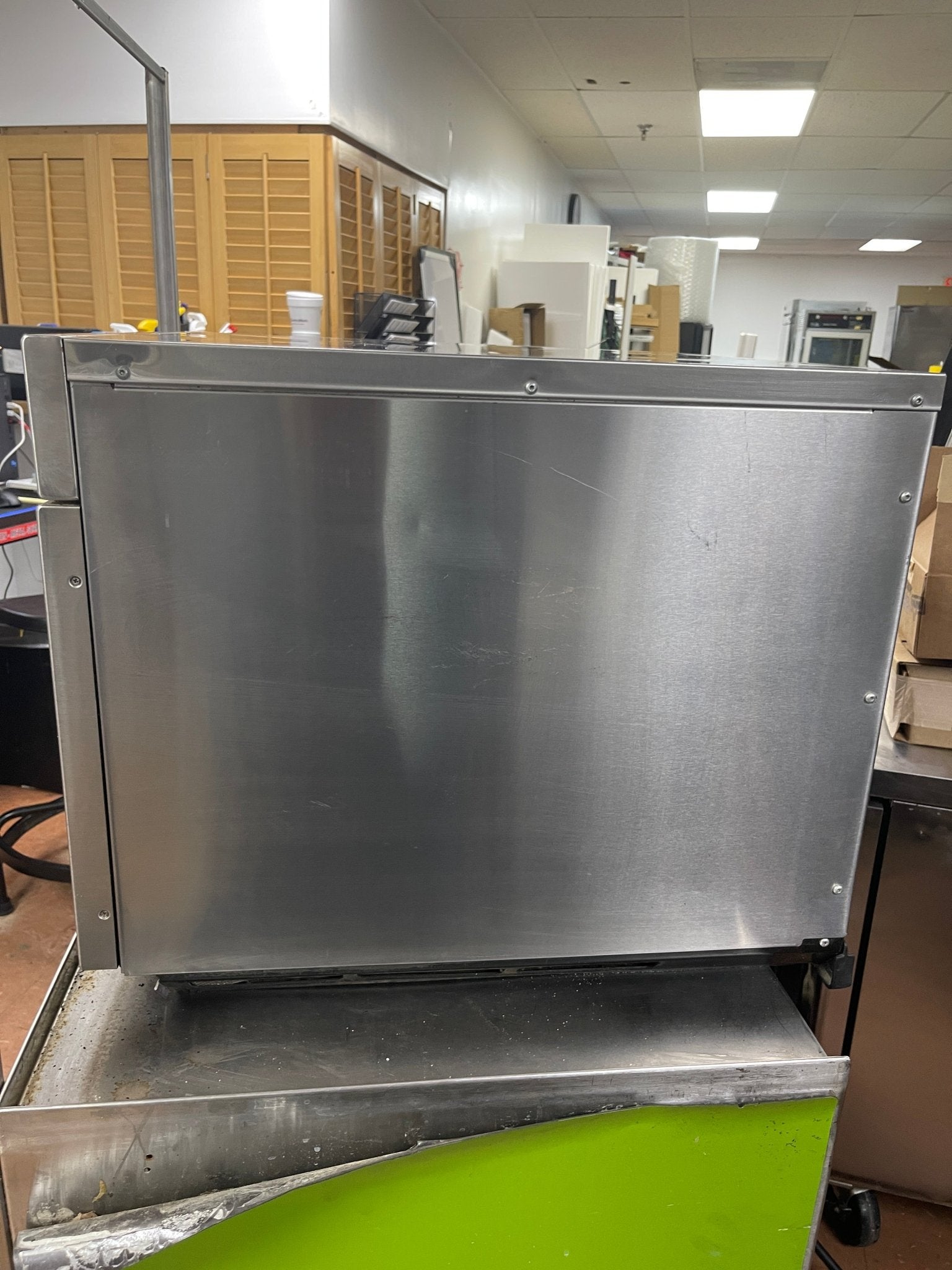 Used 2010 Amana AXP20QT Accelerated Oven 2359Hrs 204712 Cycles - 220V - Falcon Restaurant Supply - 4