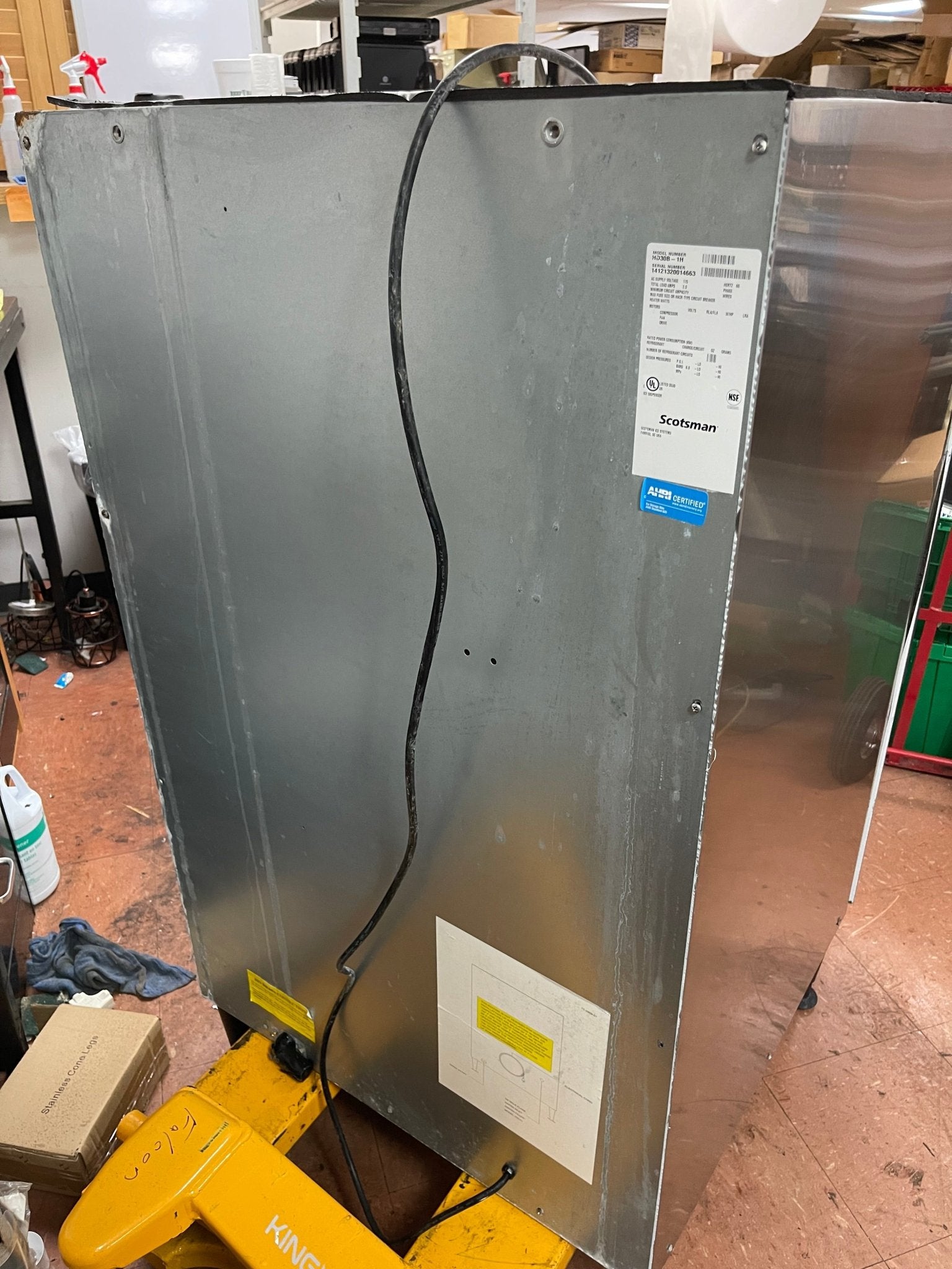 Used Scotsman HD30B - 1H Floor Model Cube Ice Dispenser Bin 180lb Storage 120V - Falcon Restaurant Supply - 6