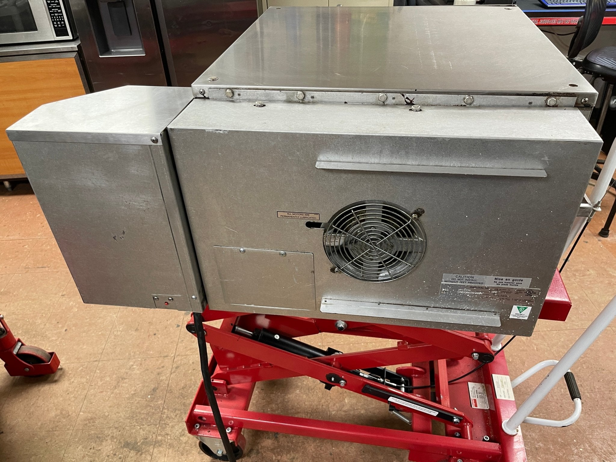 Used 37" Star UM - 1833A Countertop Commercial Pizza Conveyor Oven - 208V 1PH - Falcon Restaurant Supply - 5