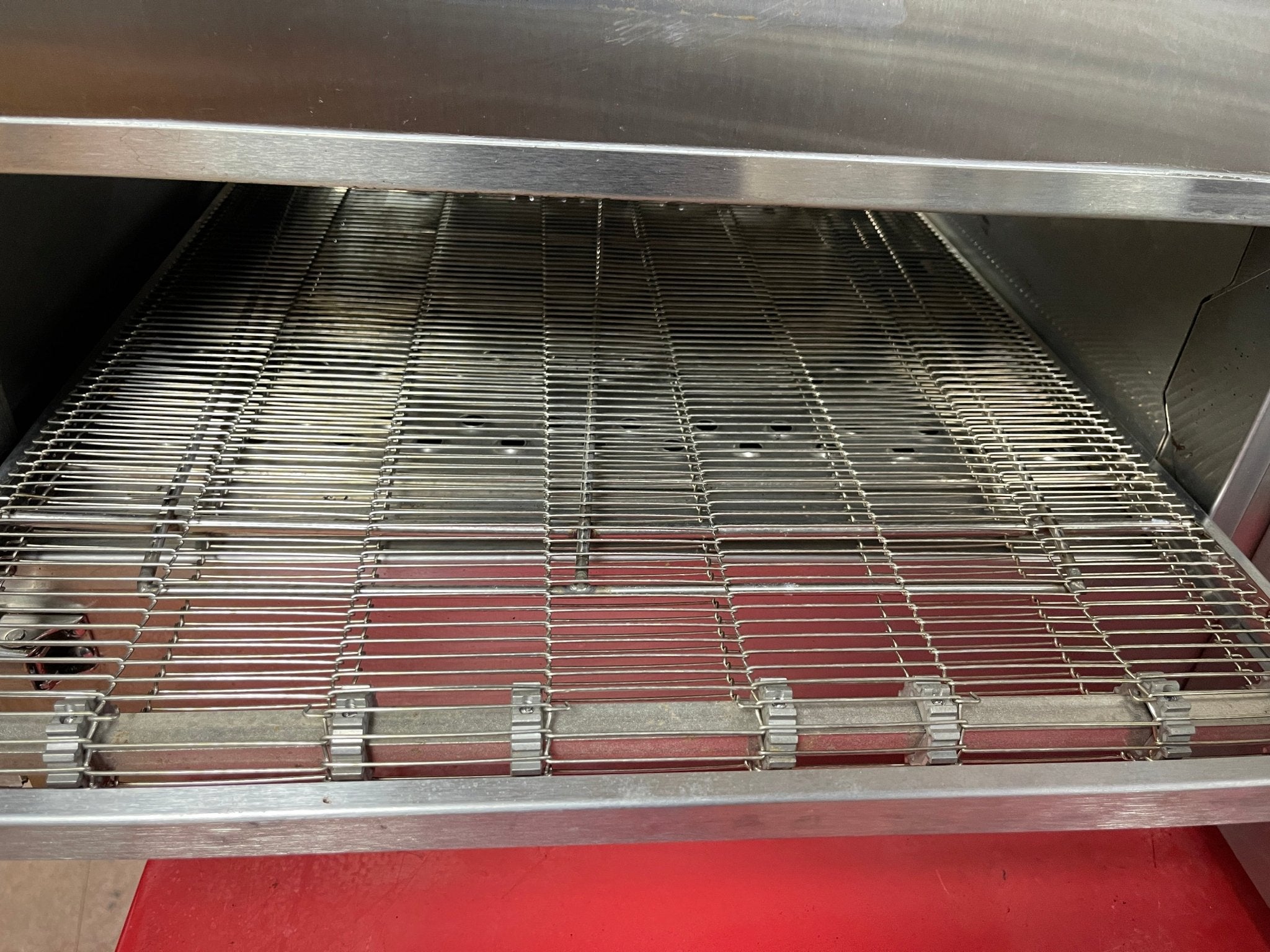 Used 37" Star UM - 1833A Countertop Commercial Pizza Conveyor Oven - 208V 1PH - Falcon Restaurant Supply - 6