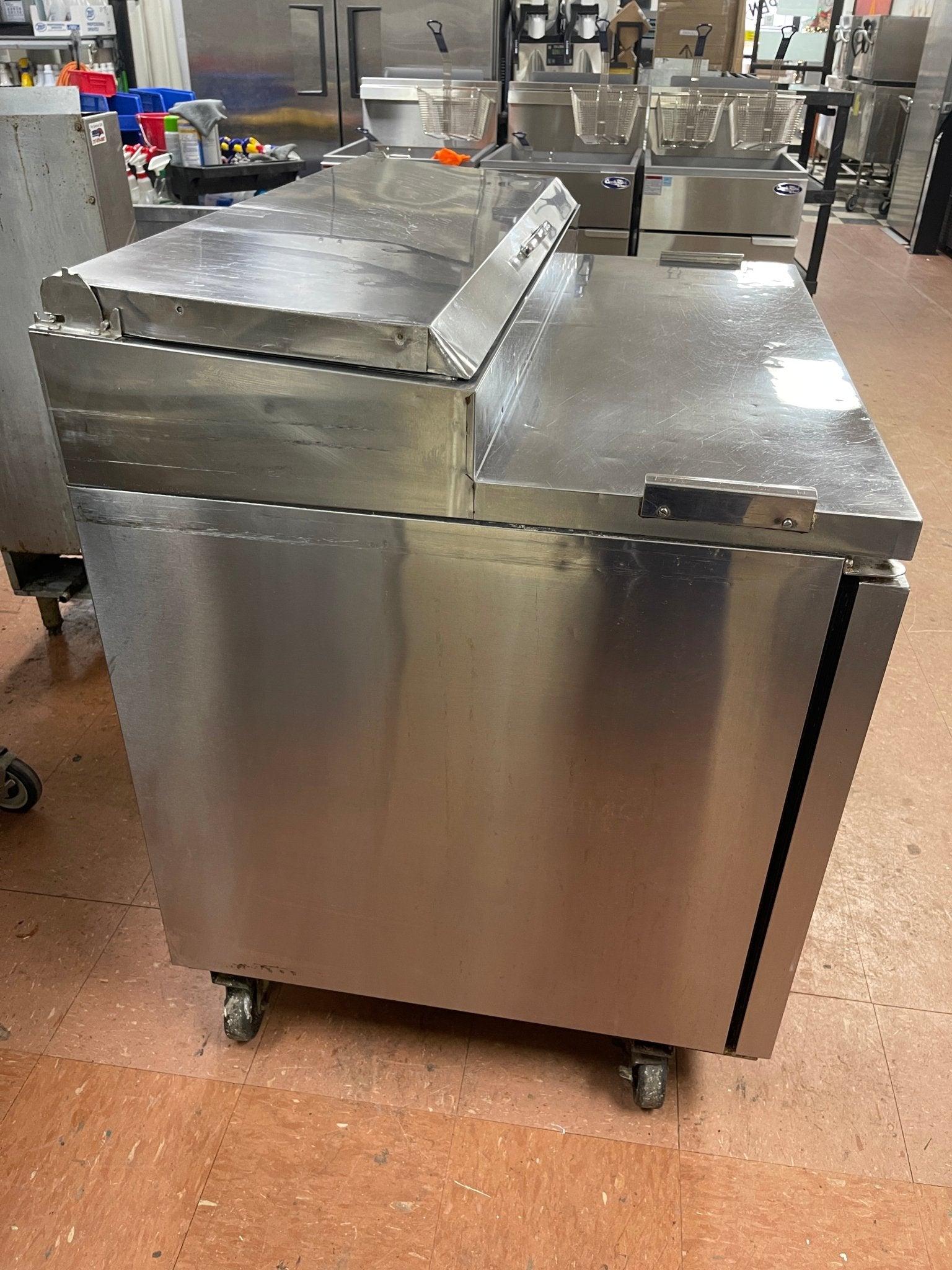 Used 44" Turbo Air TPR - 44SD Super Deluxe Refrigerated Pizza Prep Table 120V - CC - Falcon Restaurant Supply - 4