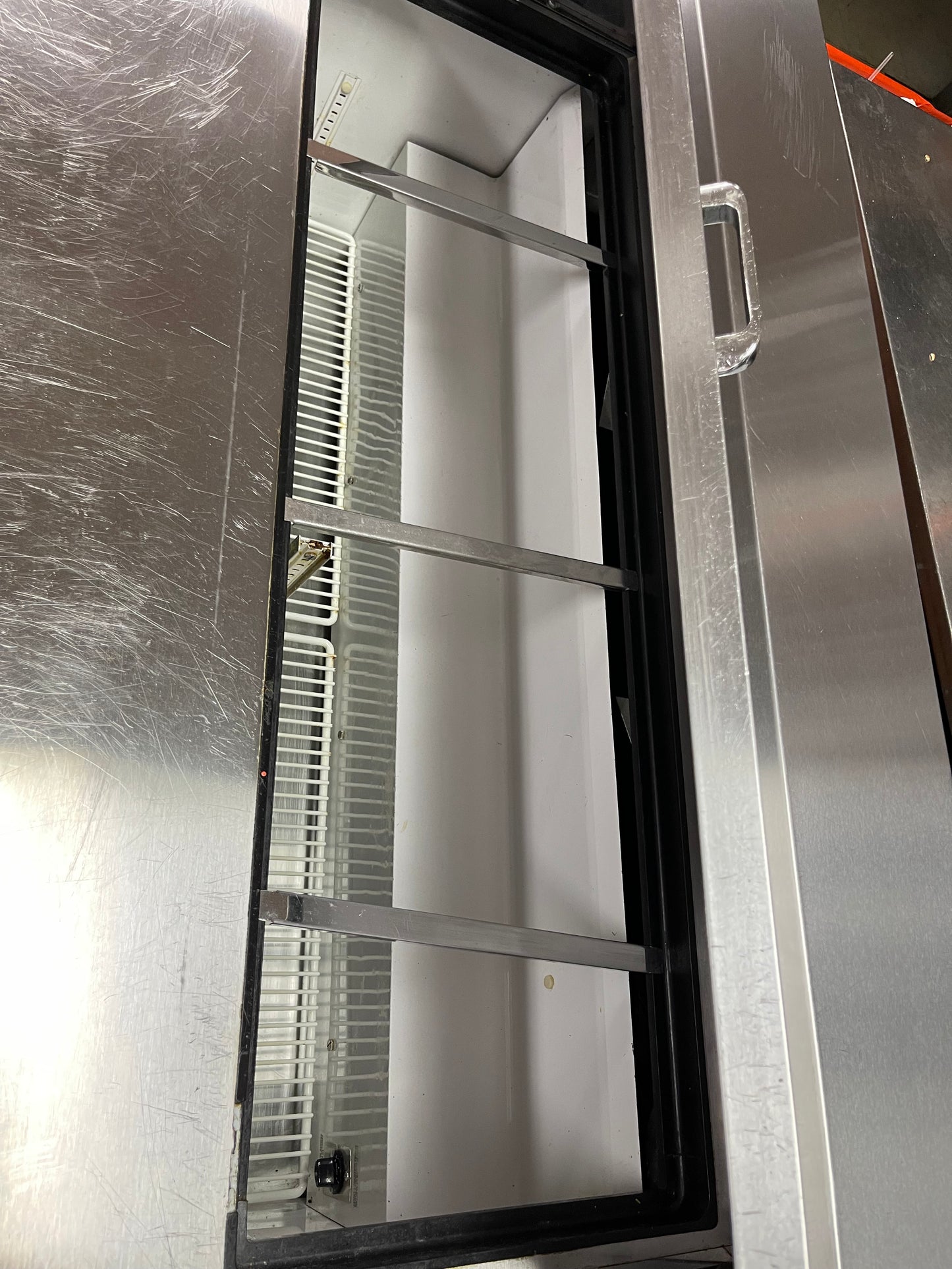 True TSSU-48-12 48" 2 Door Refrigerated Sandwich Prep Table 120V