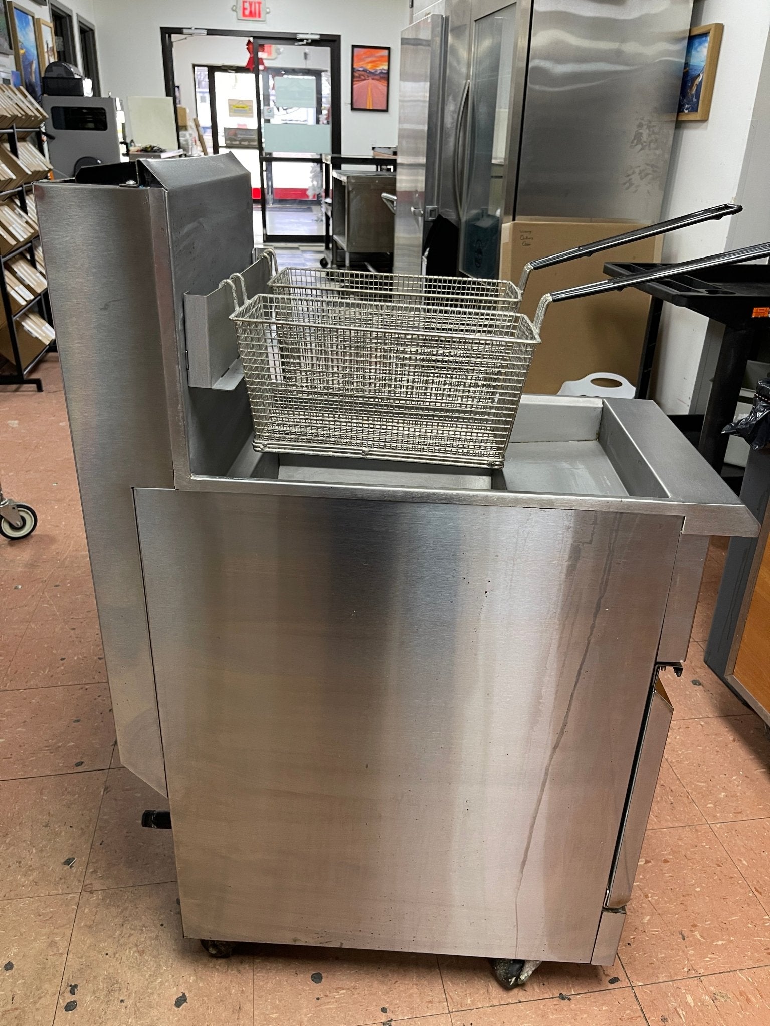 Used Venancio PFR40G - CB LP Fryer 40 - lb Capacity with Millivolt Controls - CC - Falcon Restaurant Supply - 6