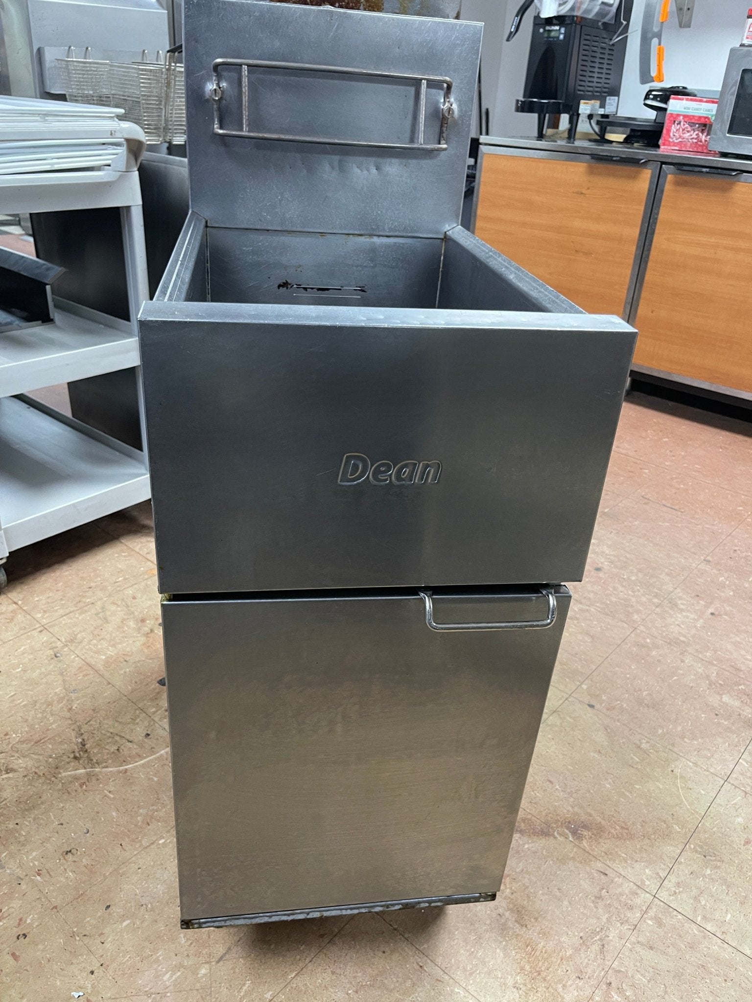 Used Dean SR142G Natural Gas Floor Fryer 35 - 43lb - CC - Falcon Restaurant Supply - 1