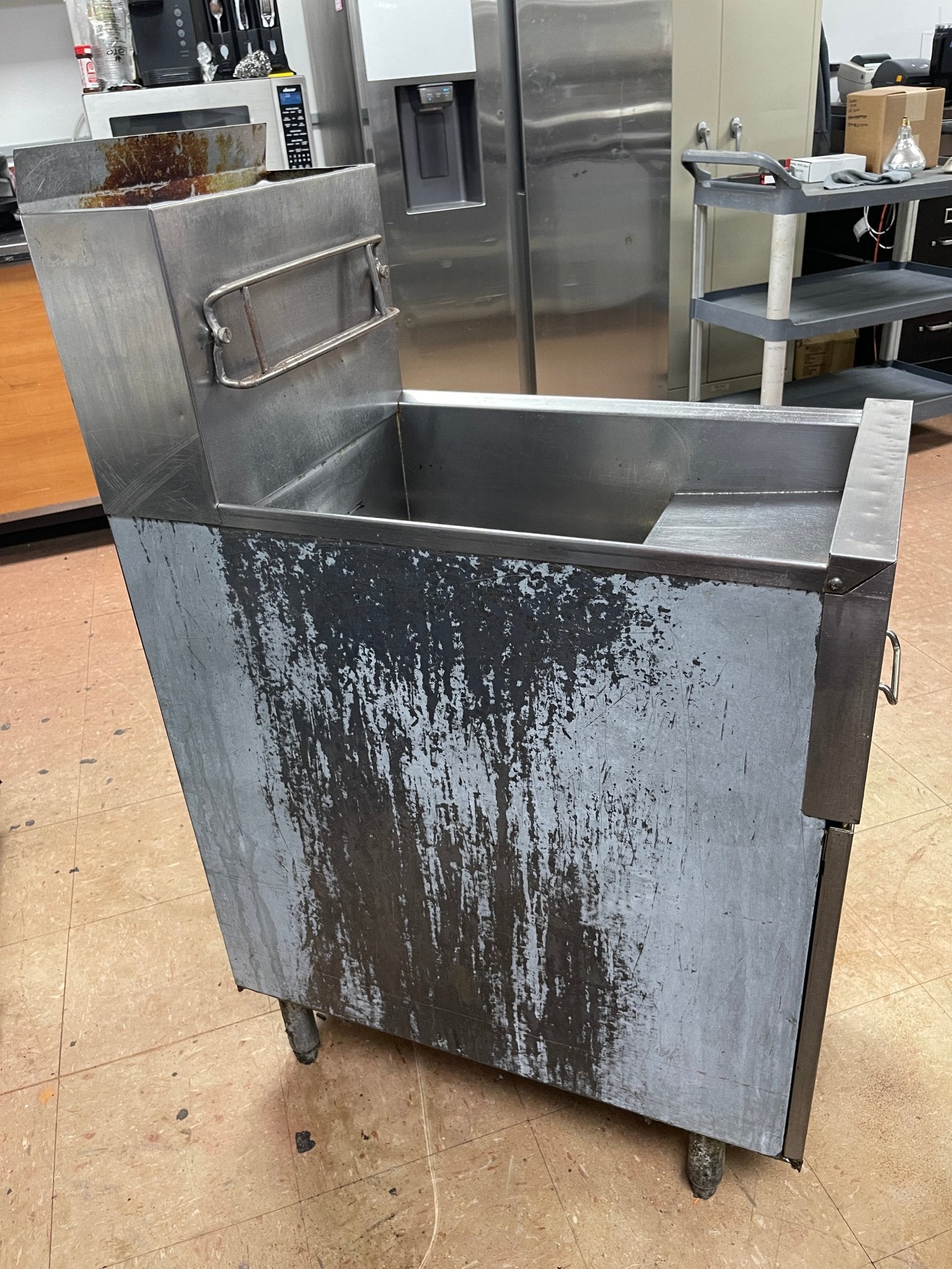 Used Dean SR142G Natural Gas Floor Fryer 35 - 43lb - CC - Falcon Restaurant Supply - 3