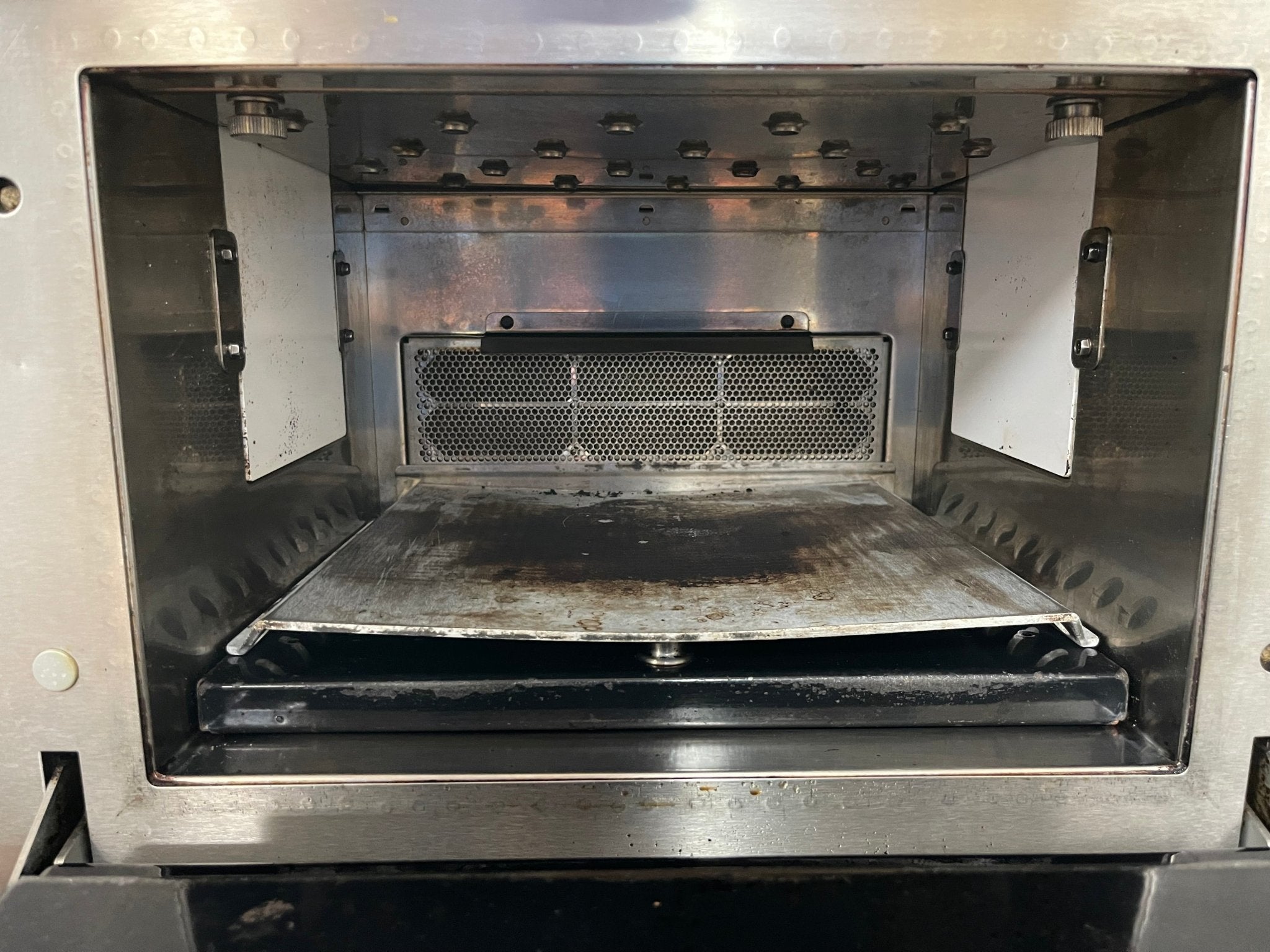Used Merrychef 402S High - Speed Accelerated Cooking Countertop Oven 220V - Falcon Restaurant Supply - 4