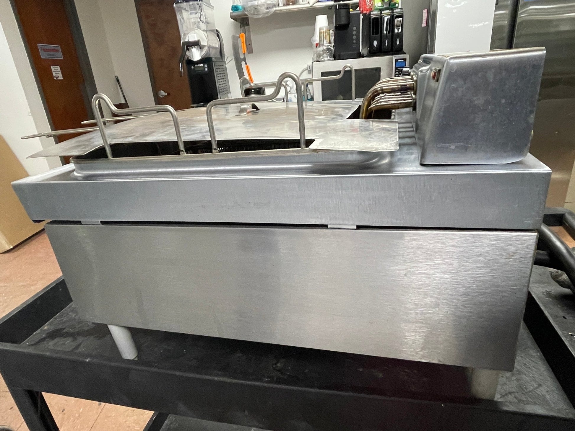 Used Hobart CK20 Countertop Electric 28lb Fryer 240V 3PH - Falcon Restaurant Supply - 9