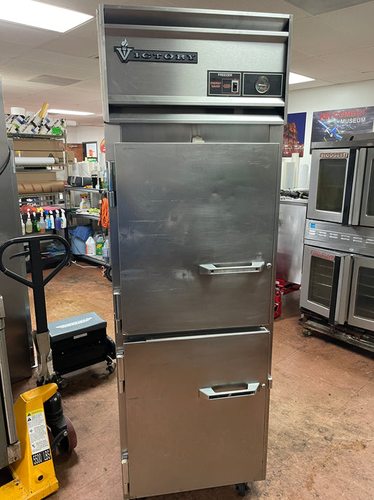 Used Victory FA-1D-S7-HD Commercial Split Solid Door Reach in Freezer 120V AS IS