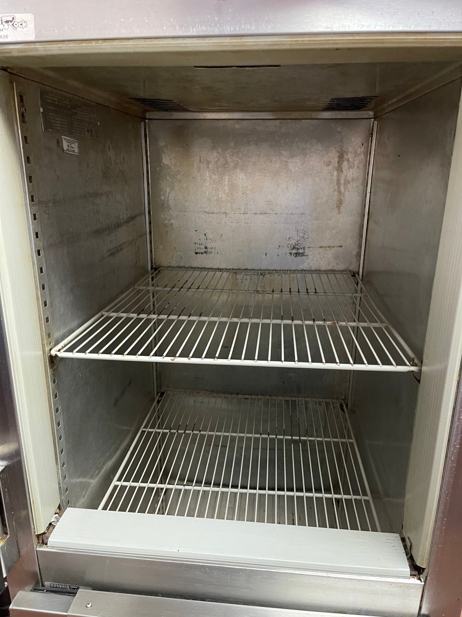 Used Victory FA-1D-S7-HD Commercial Split Solid Door Reach in Freezer 120V AS IS