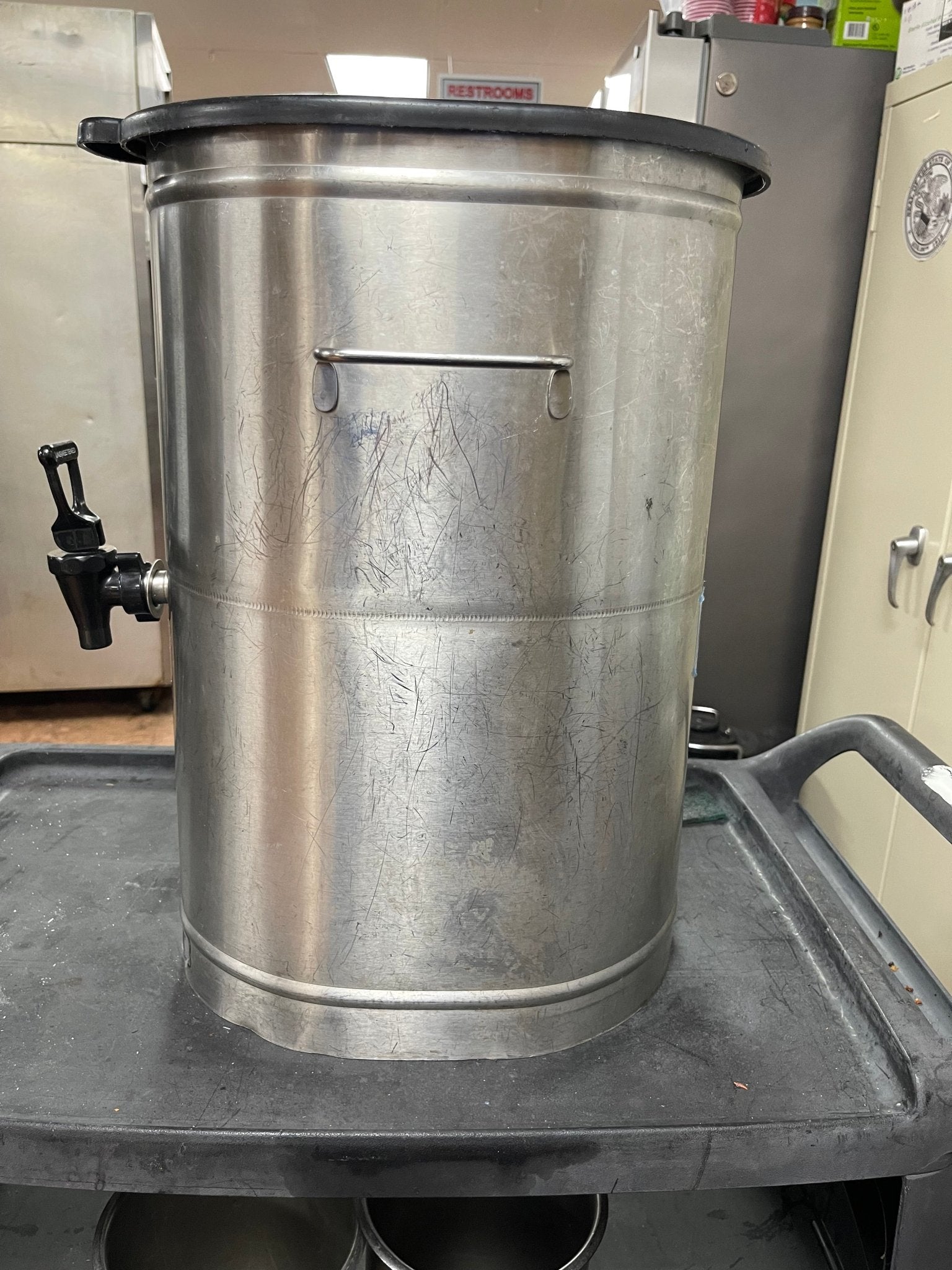 Used Bunn 34100.0000 TDO - 4 4 Gallon Iced Tea Dispenser - Falcon Restaurant Supply - 2