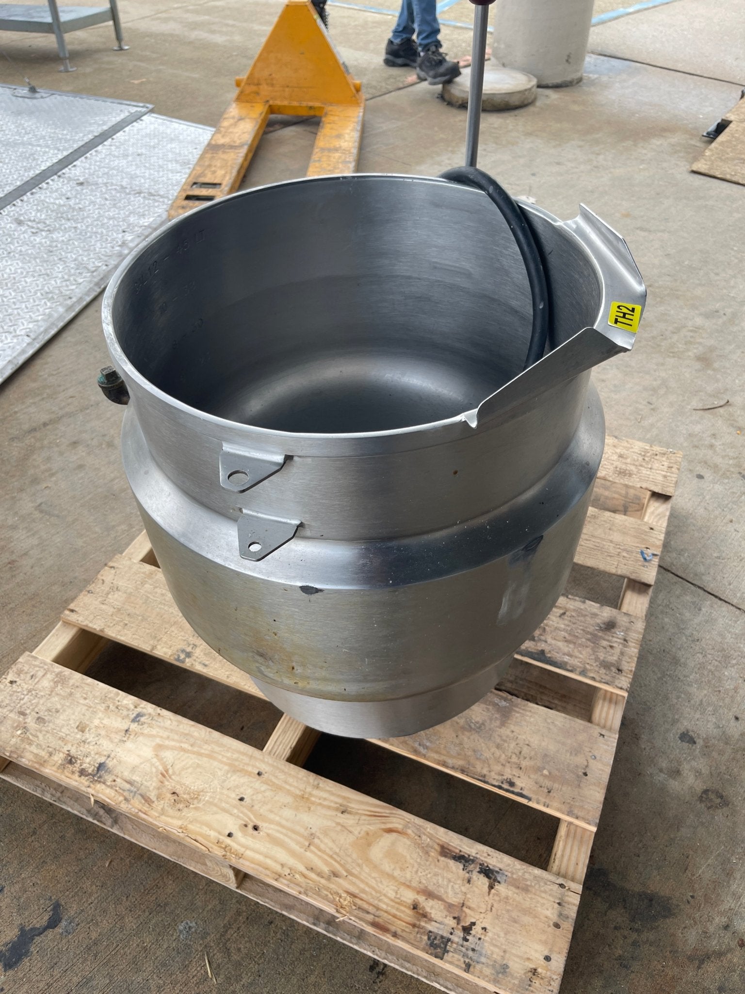 Used 2021 Vulcan K12ETT 12 Gallon Tilting Electric Steam Jacketed Kettle 480V 3PH - TH2 - Falcon Restaurant Supply - 5