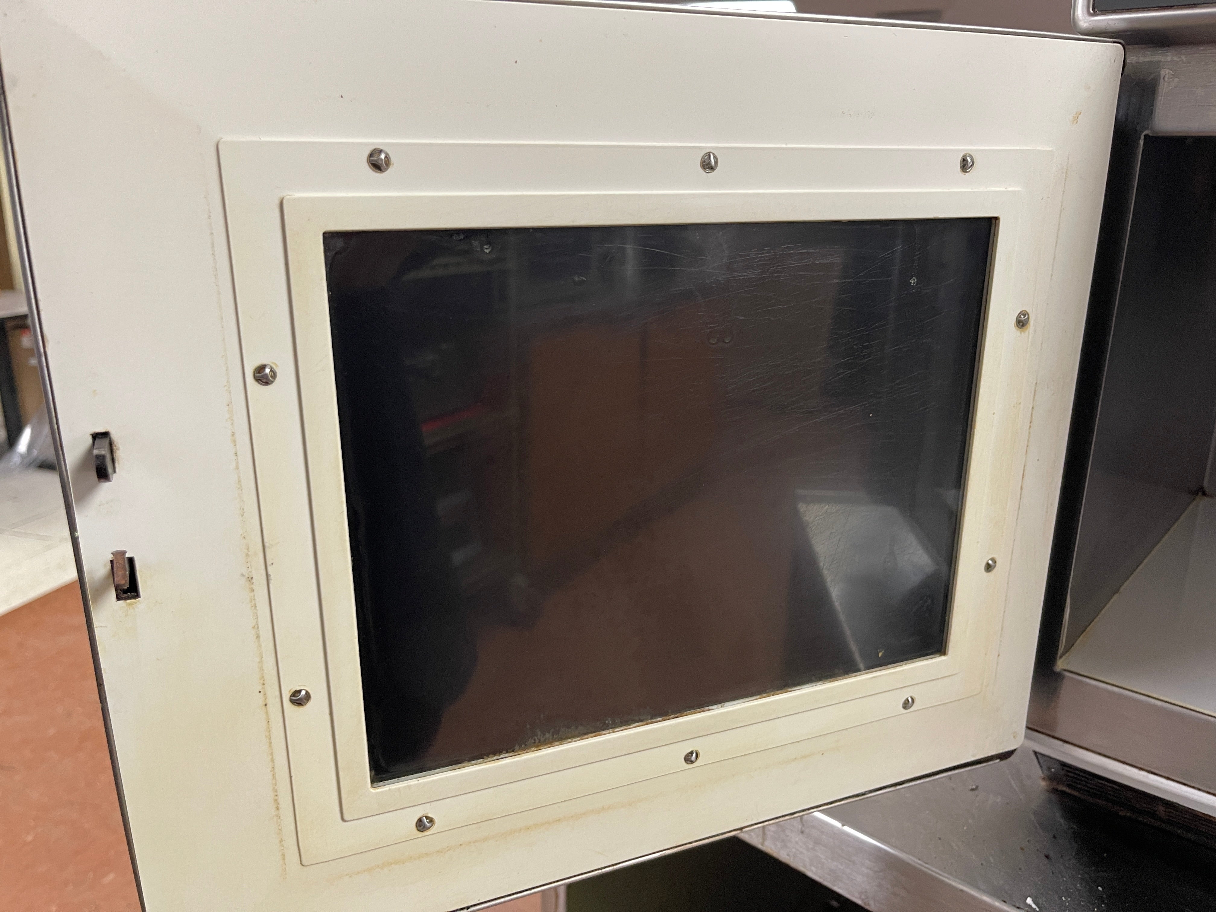 Used Amana RC17SD2OSI Commercial Heavy Volume Microwave 208/230V 1700W - RK